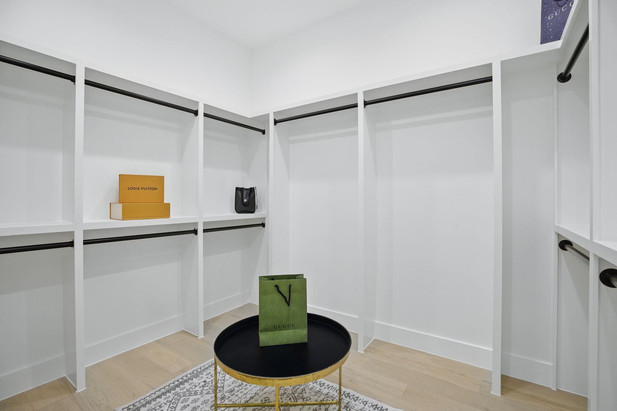 Image 21 of 33 For 7009 Daugherty