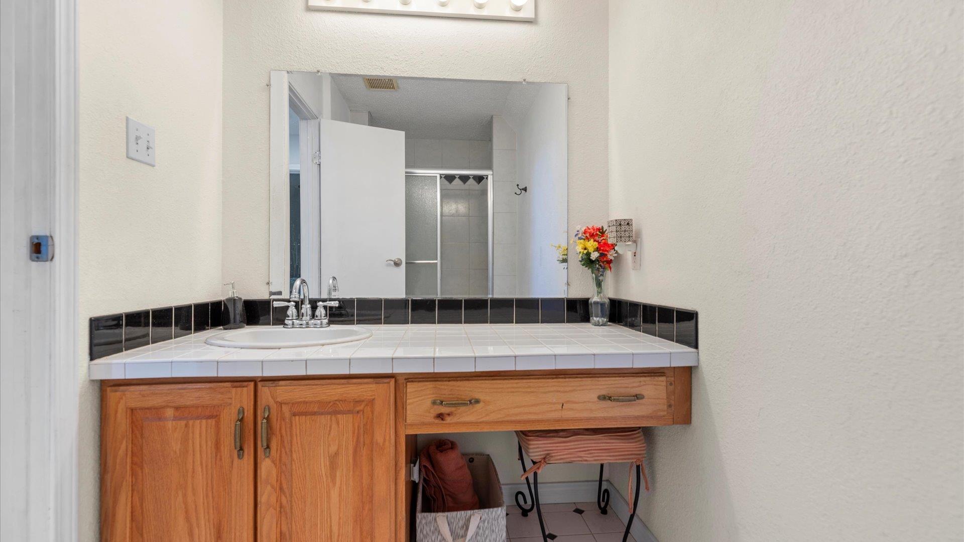 Image 20 of 33 For 689 Abels Way