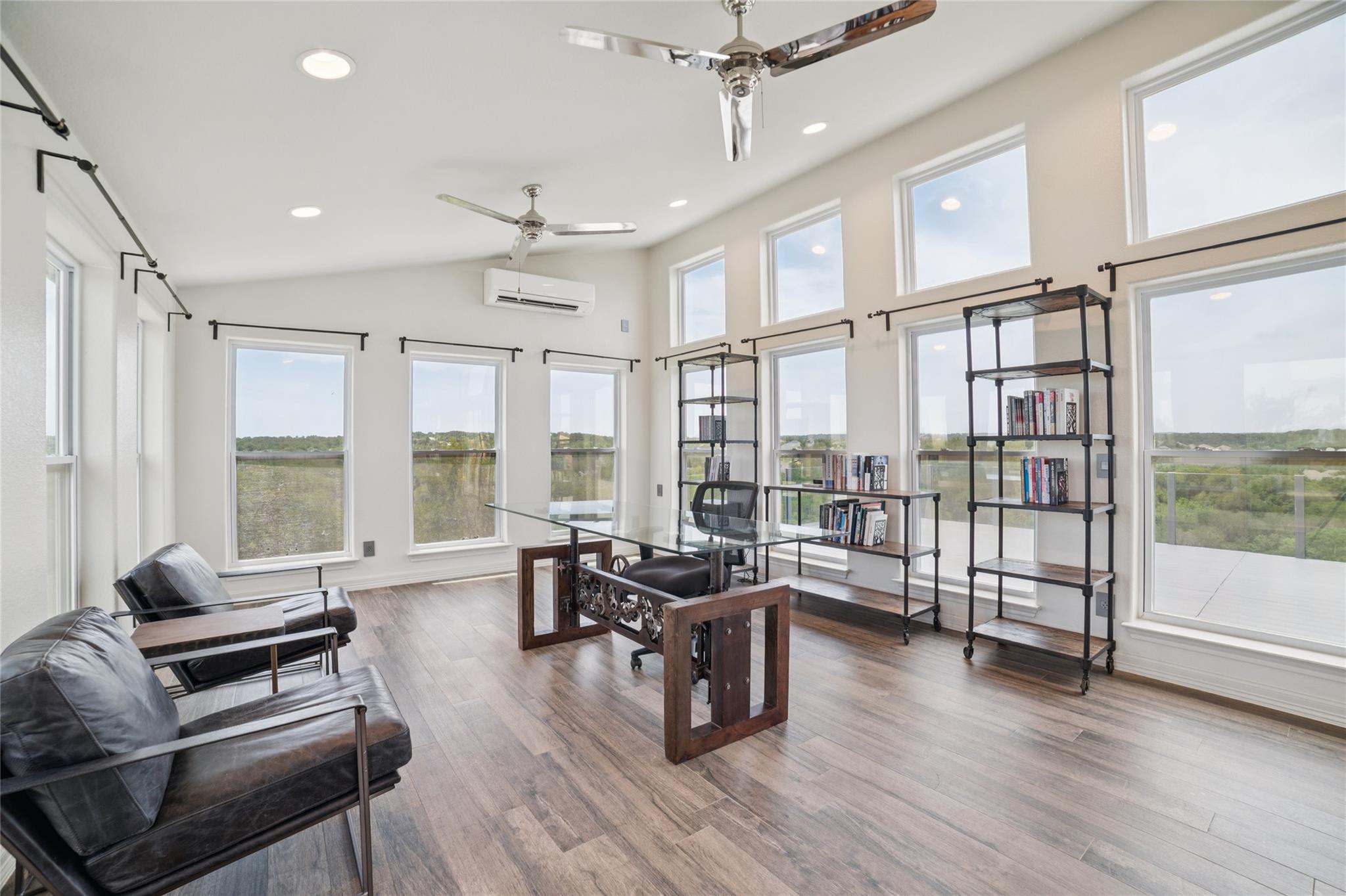 Image 21 of 39 For 520 Double Eagle Ranch Dr