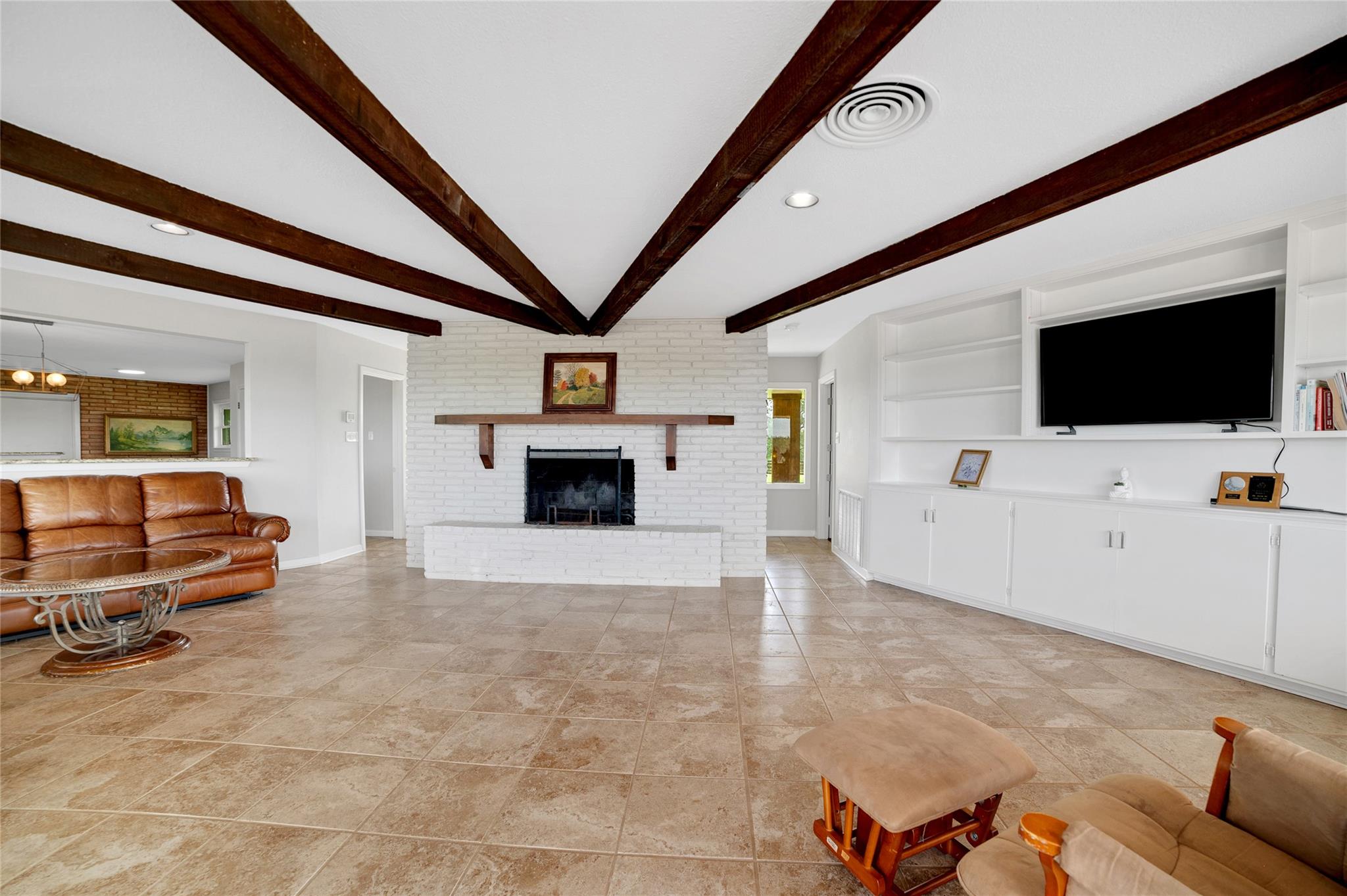 Image 31 of 39 For 520 Double Eagle Ranch Dr