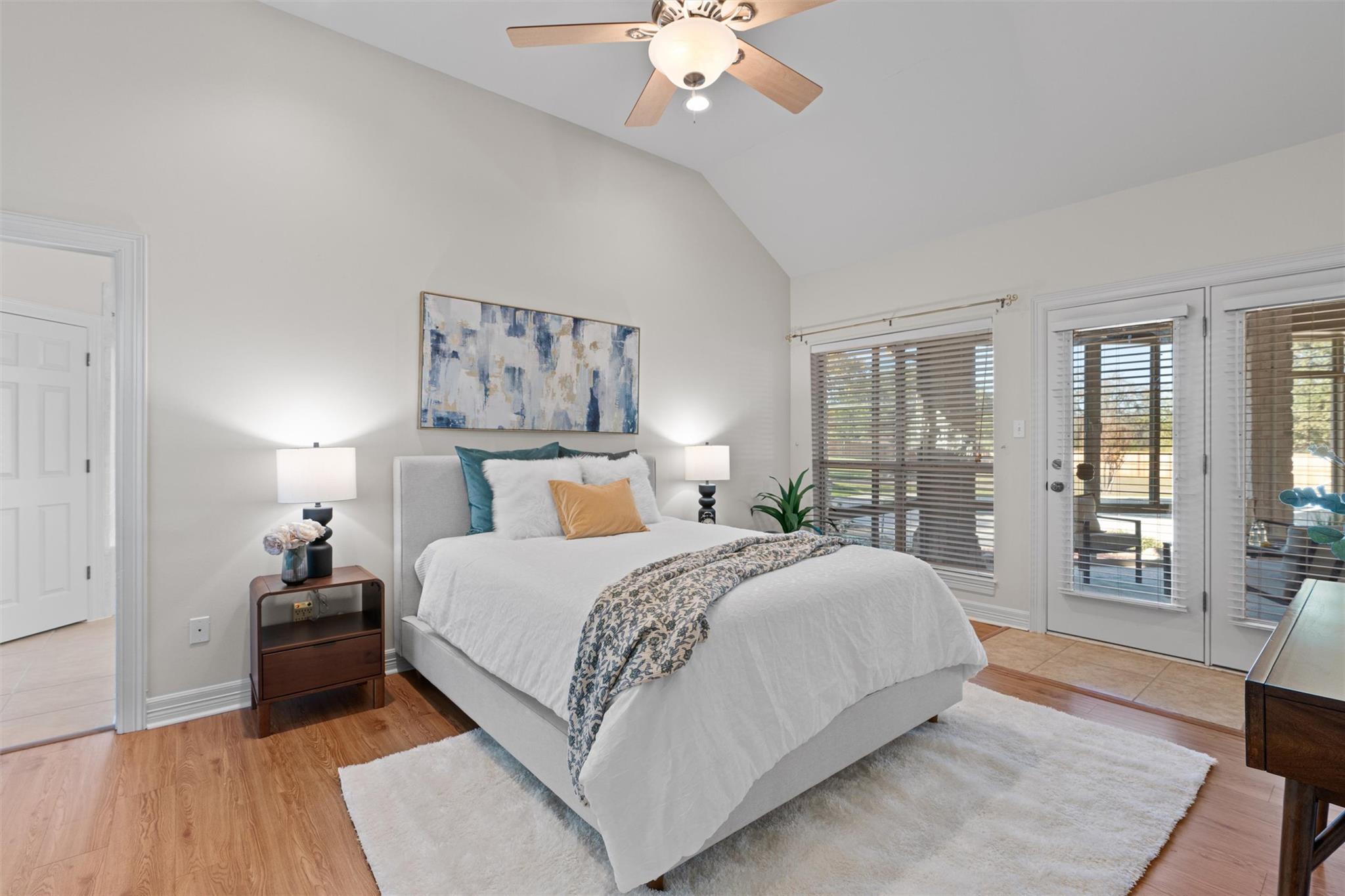 Image 19 of 40 For 130 Richards Dr