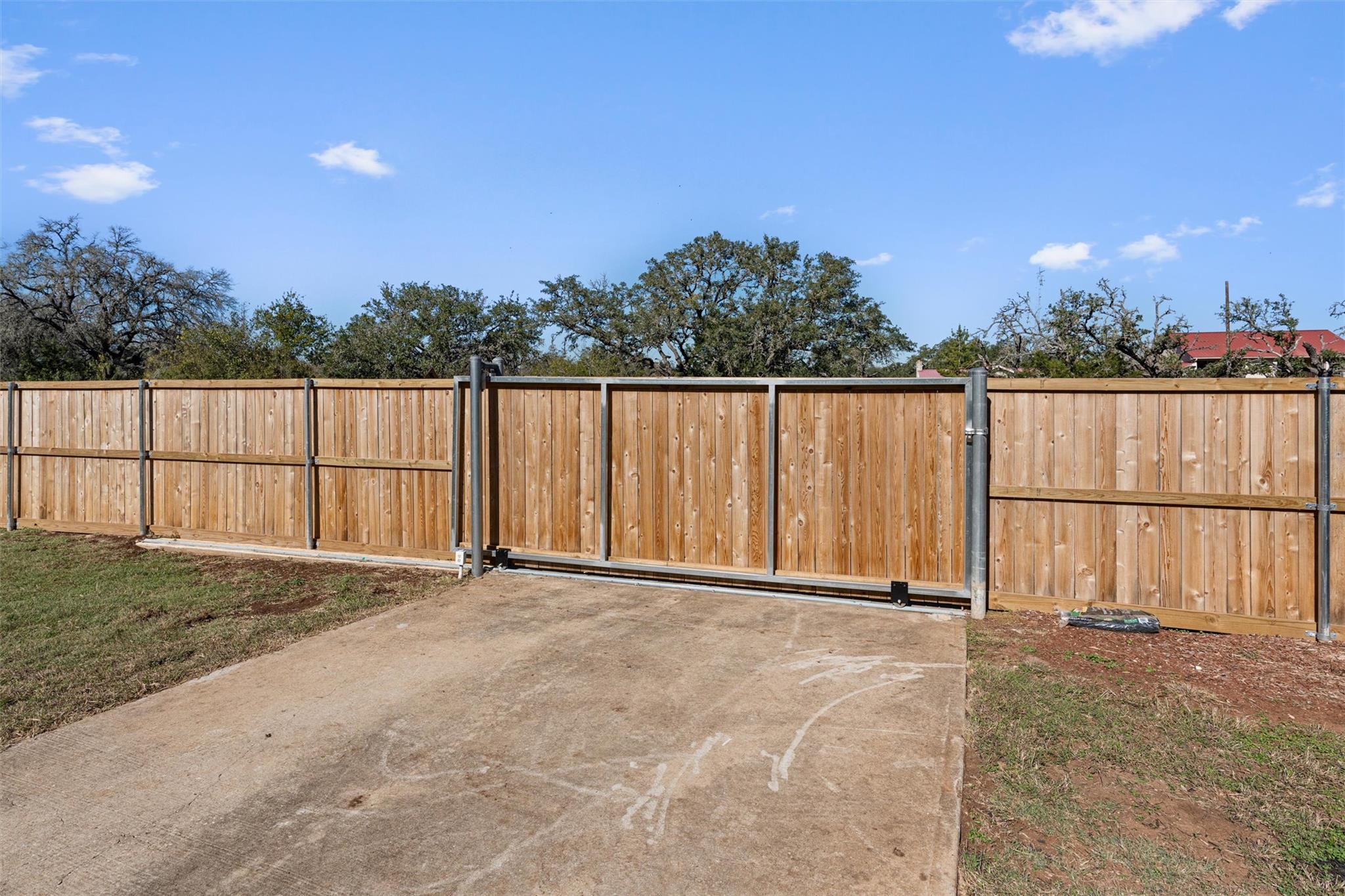 Image 39 of 40 For 130 Richards Dr