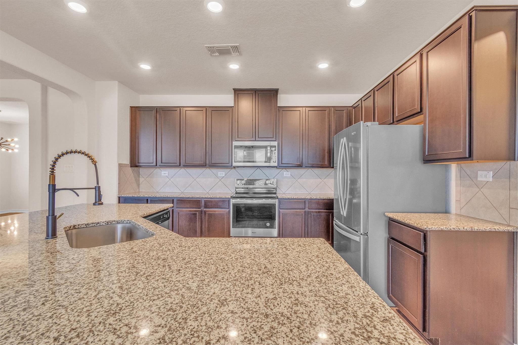 Image 13 of 35 For 3894 Bentwood Way