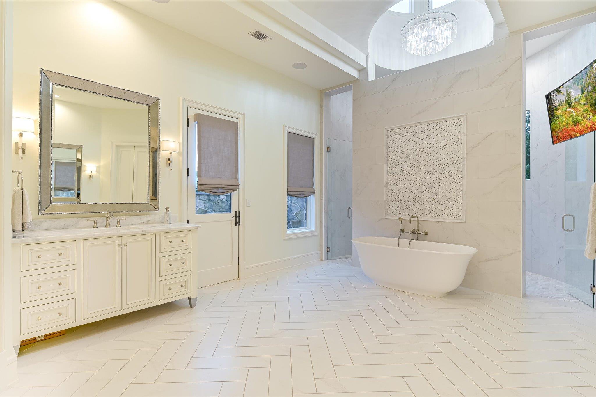 Image 22 of 40 For 14132 Flat Top Ranch Rd