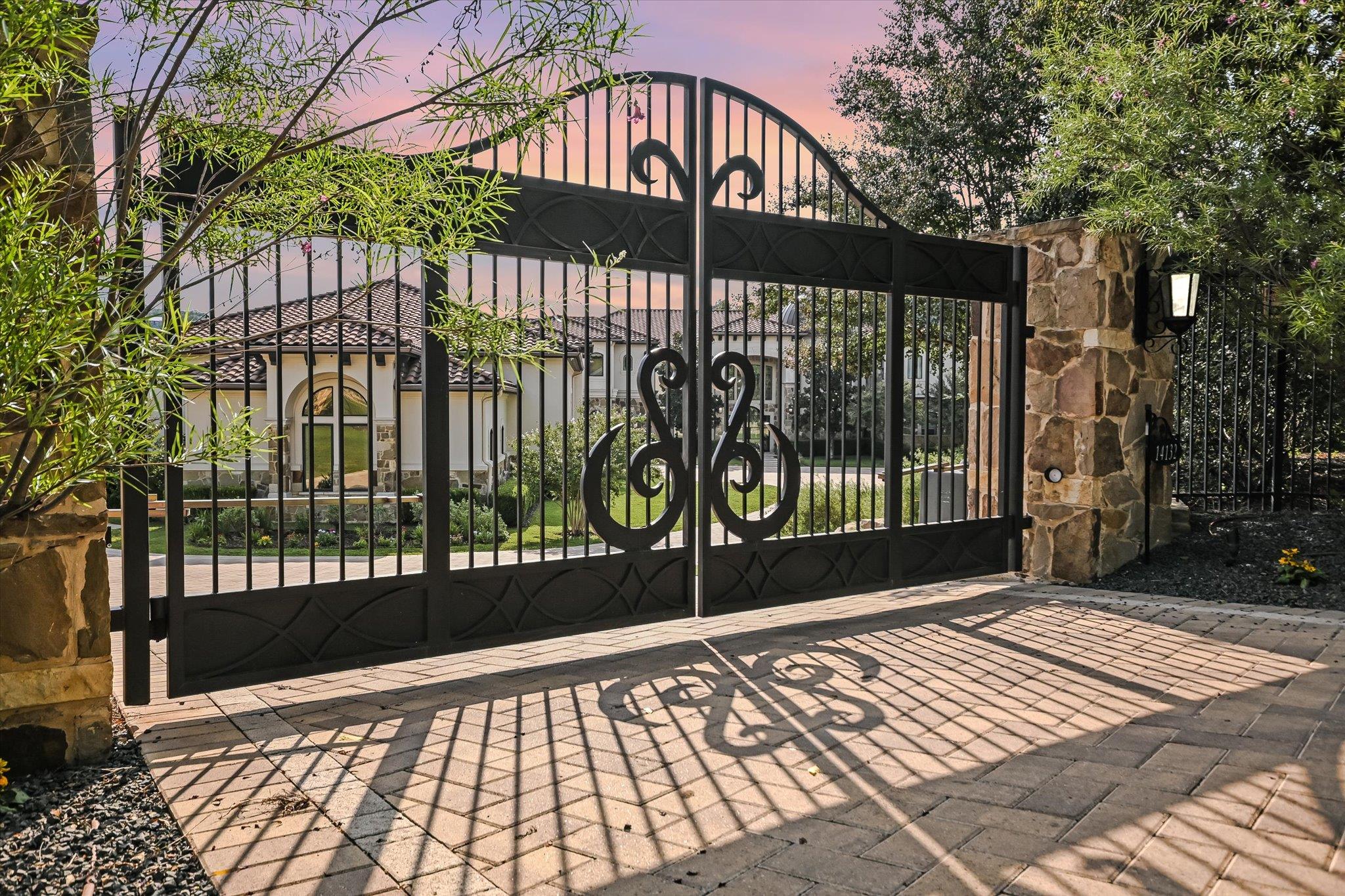 Image 7 of 40 For 14132 Flat Top Ranch Rd