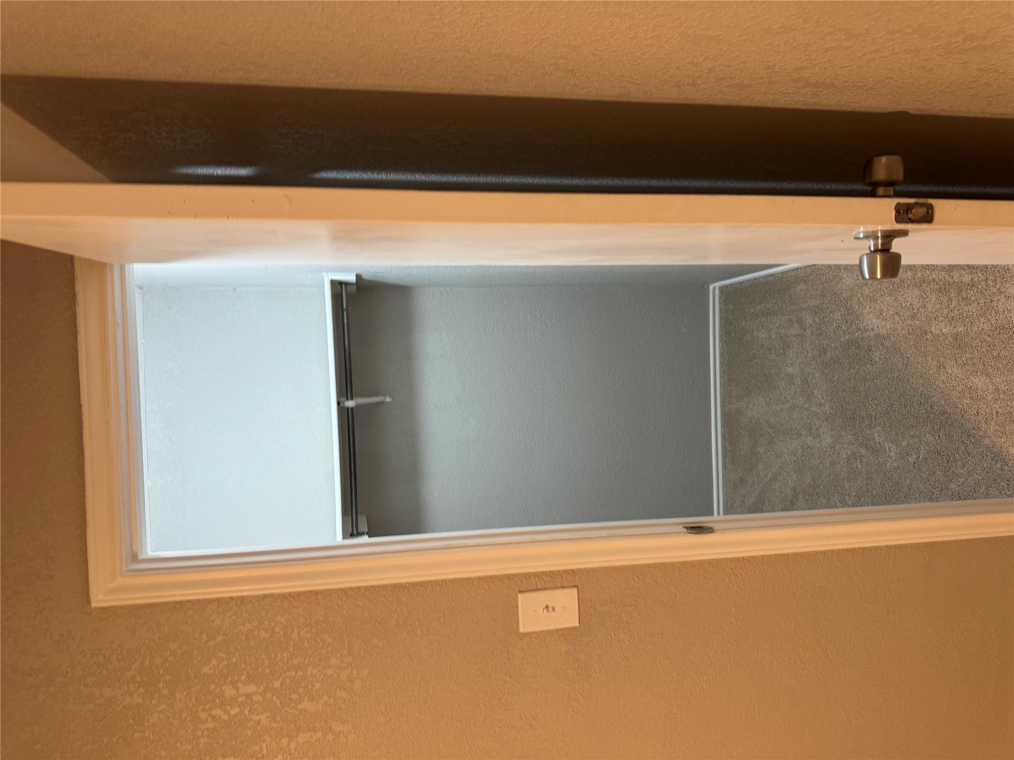 Image 11 of 40 For 3000 Ridgemont Ln