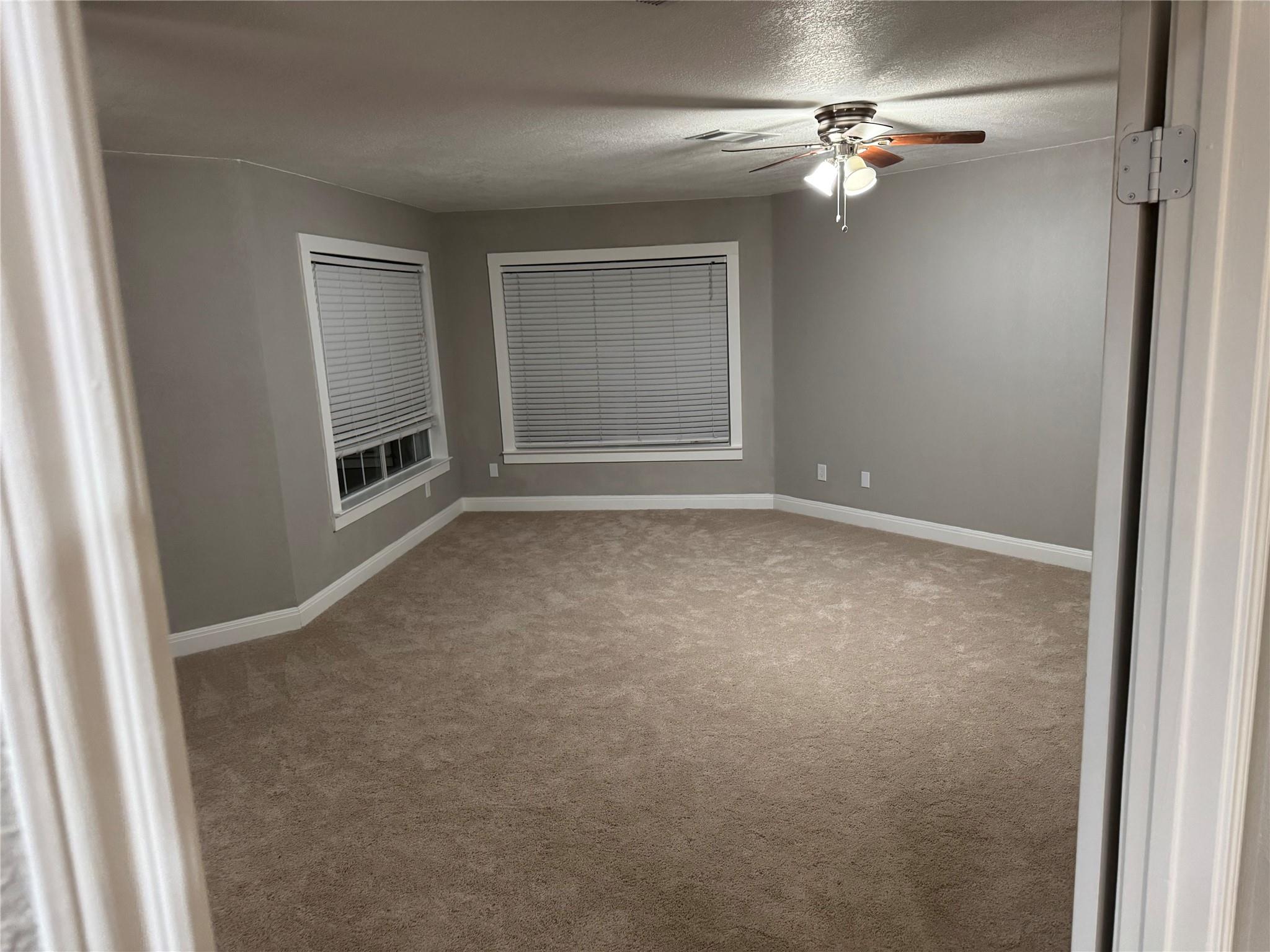 Image 13 of 40 For 3000 Ridgemont Ln