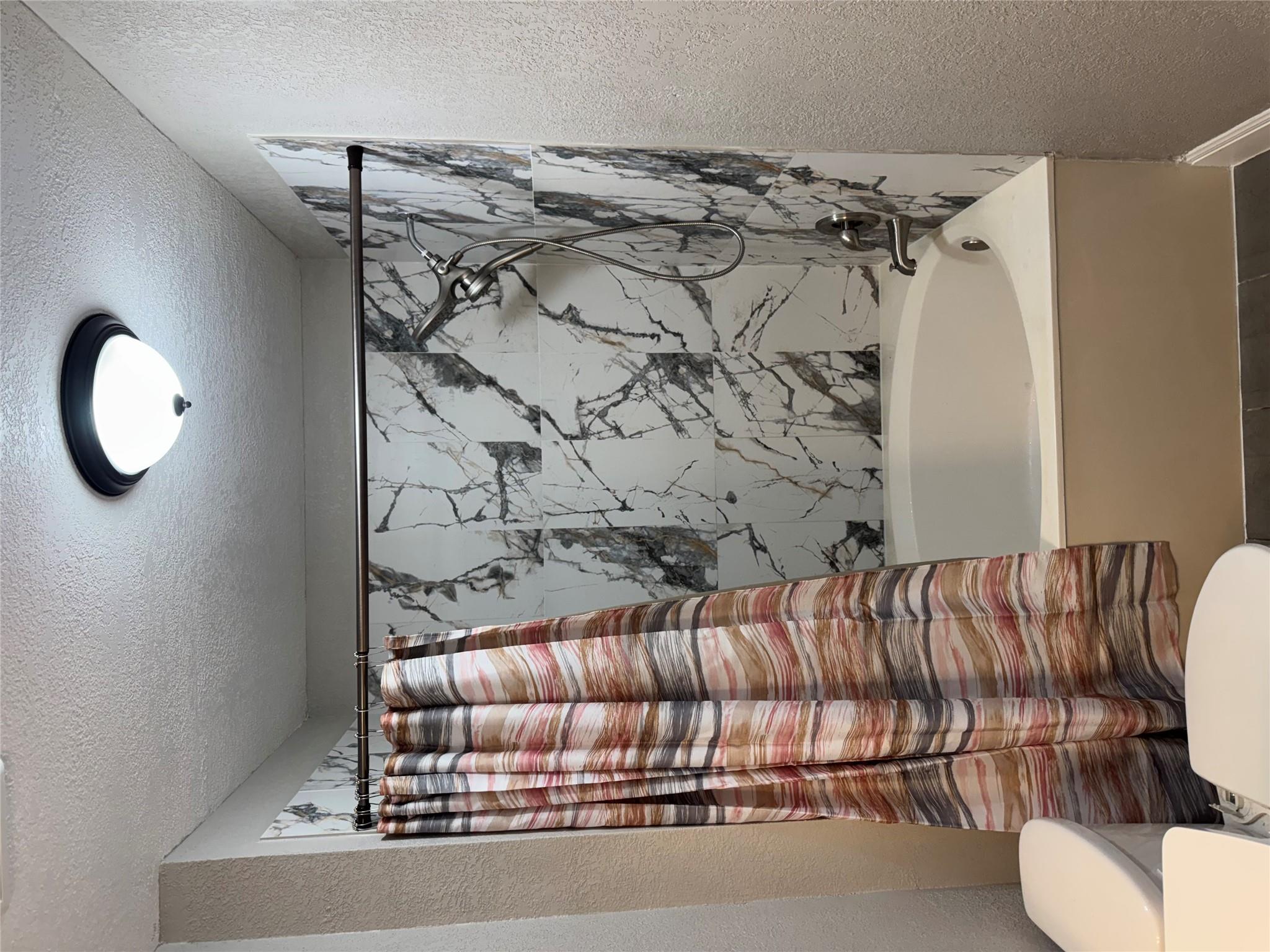 Image 17 of 40 For 3000 Ridgemont Ln