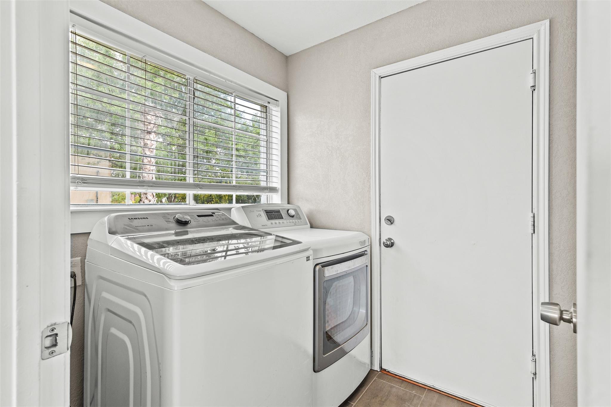 Image 28 of 40 For 3000 Ridgemont Ln