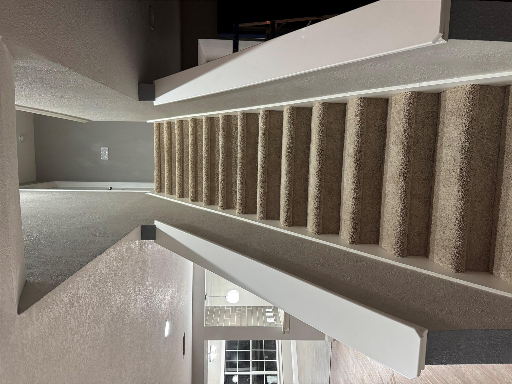 Image 3 of 40 For 3000 Ridgemont Ln