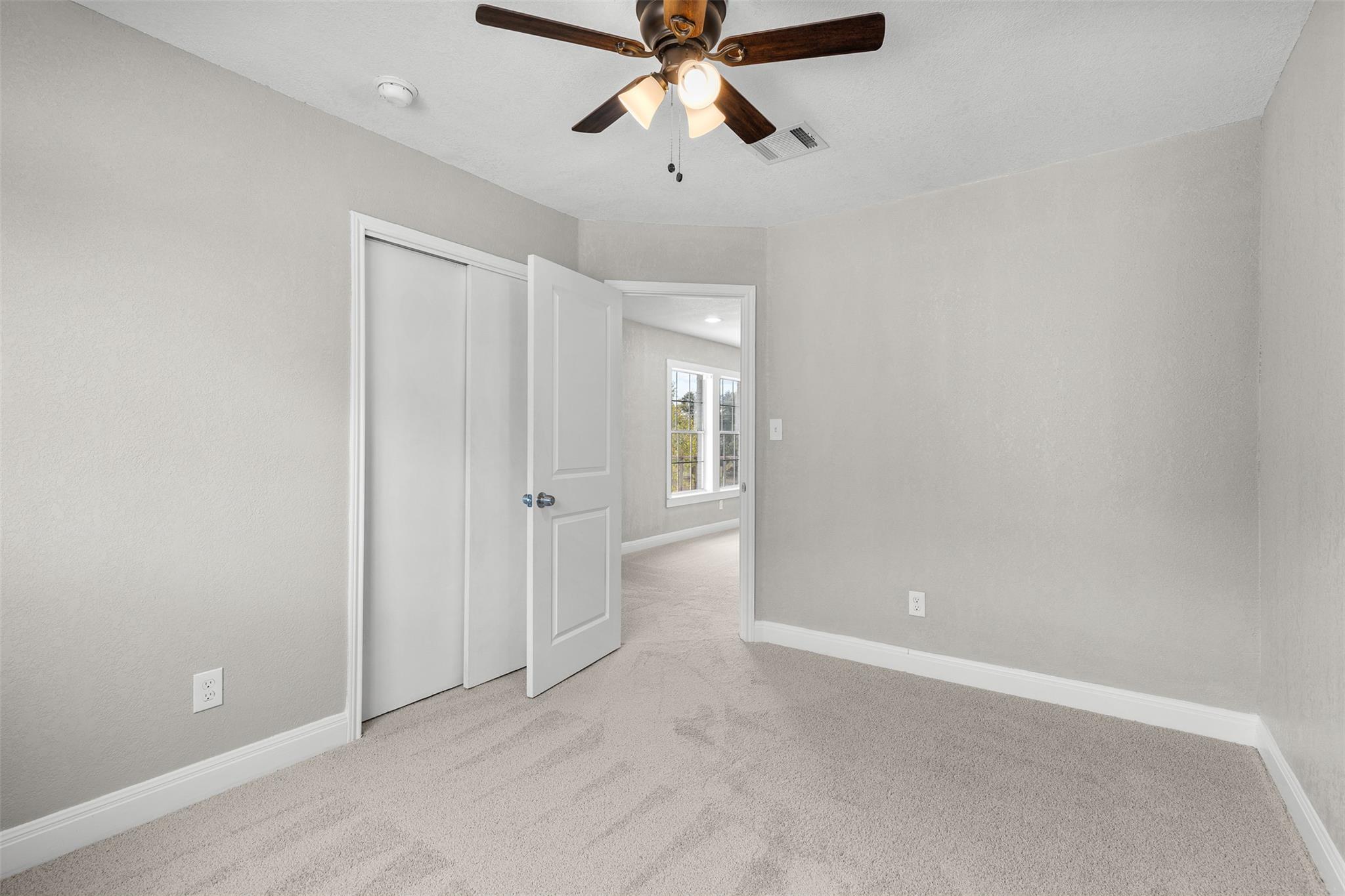 Image 33 of 40 For 3000 Ridgemont Ln