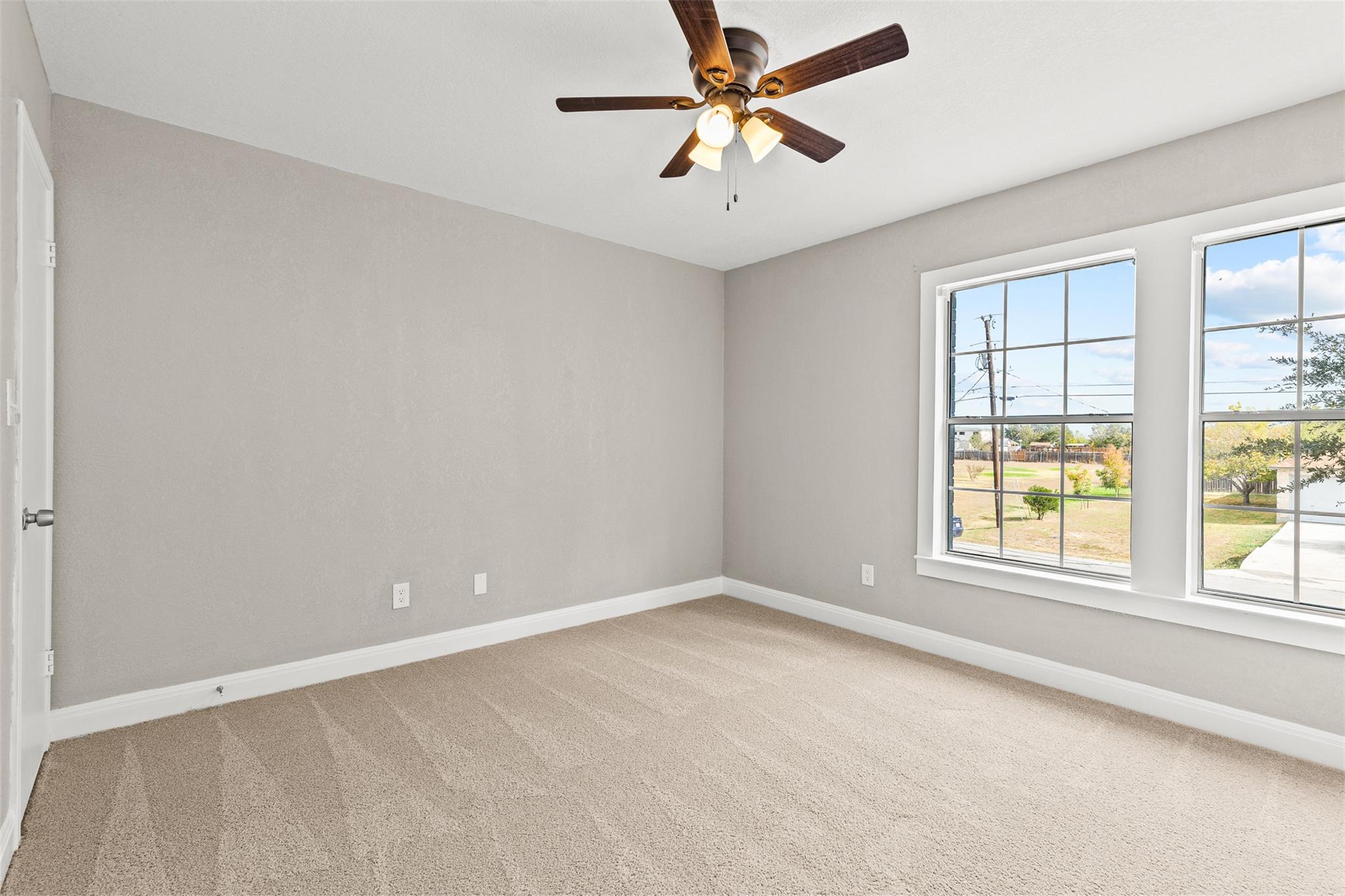 Image 34 of 40 For 3000 Ridgemont Ln