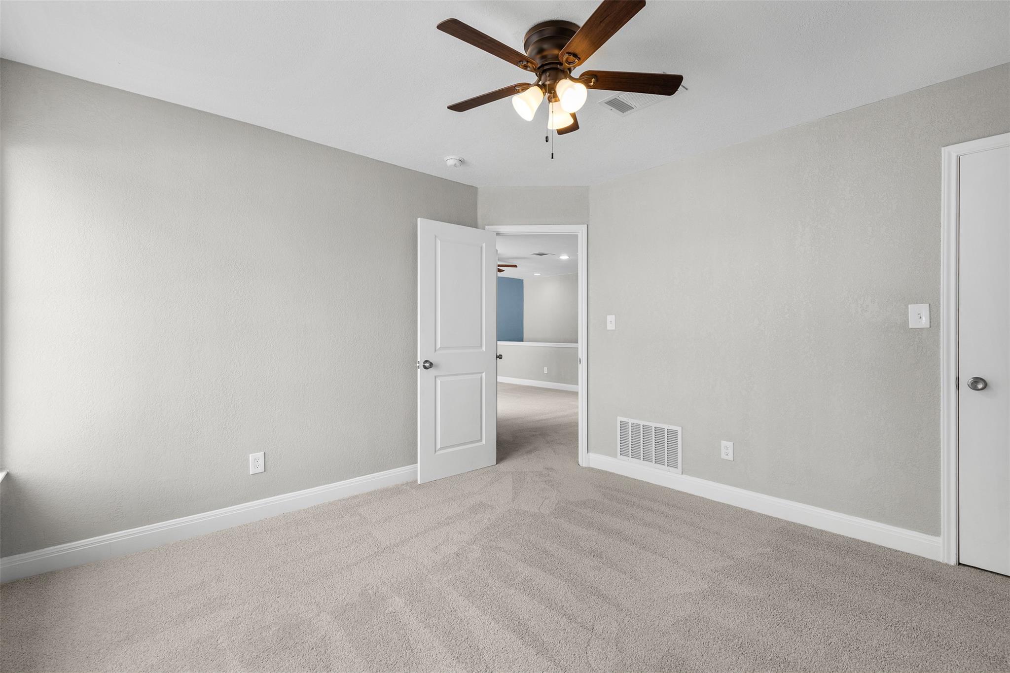 Image 35 of 40 For 3000 Ridgemont Ln