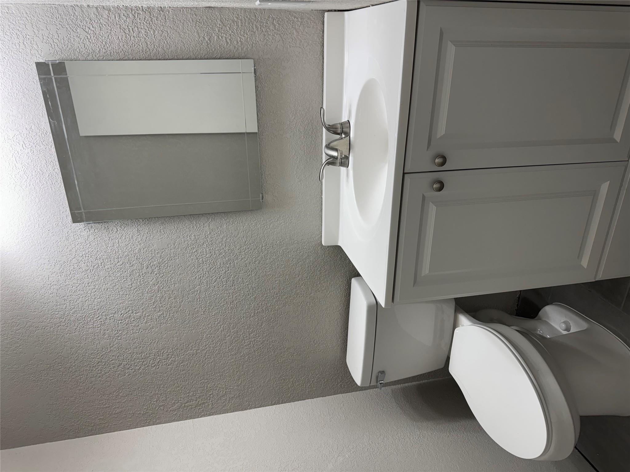 Image 7 of 40 For 3000 Ridgemont Ln