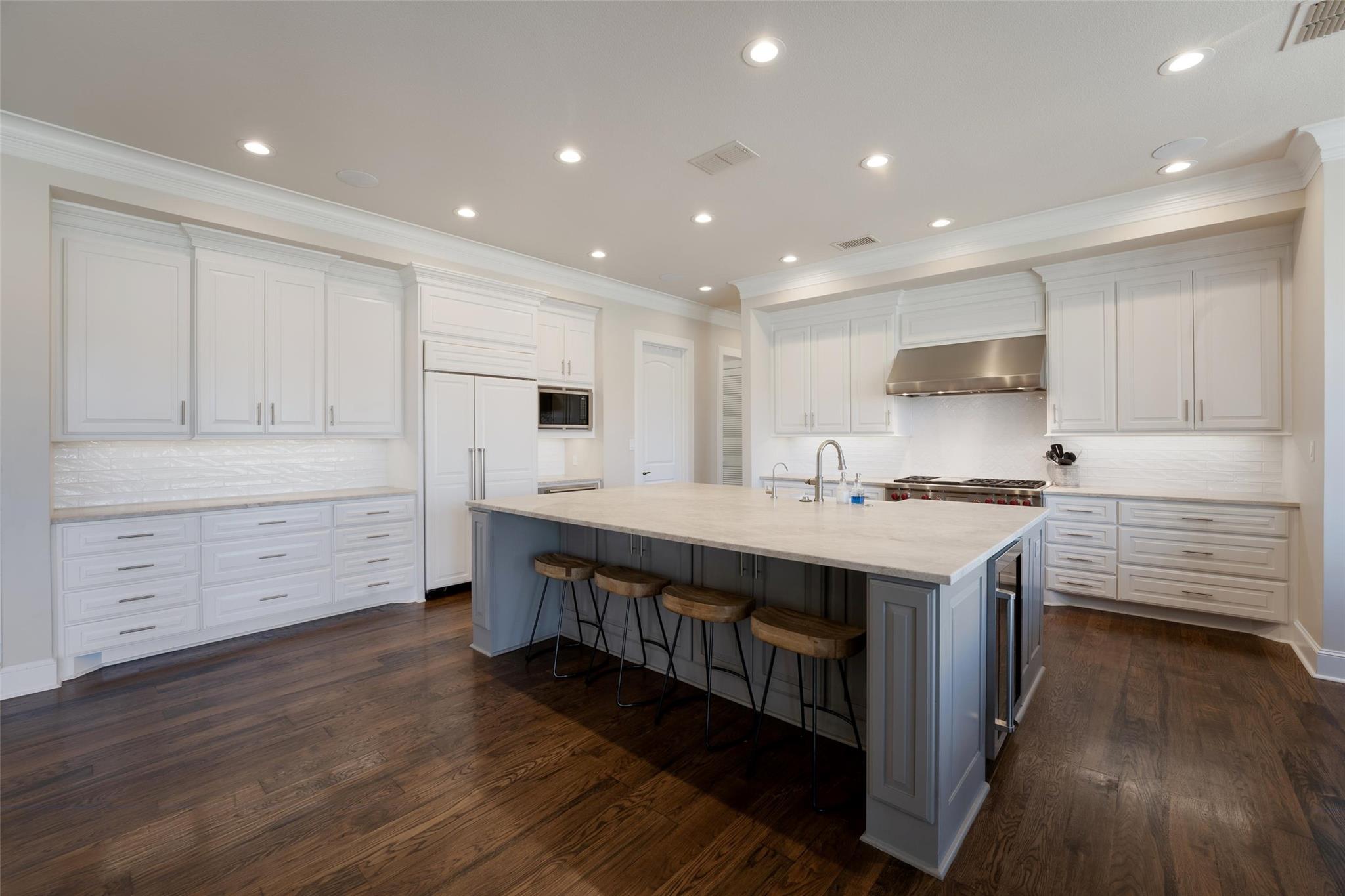 Image 15 of 38 For 232 Laguna Rio