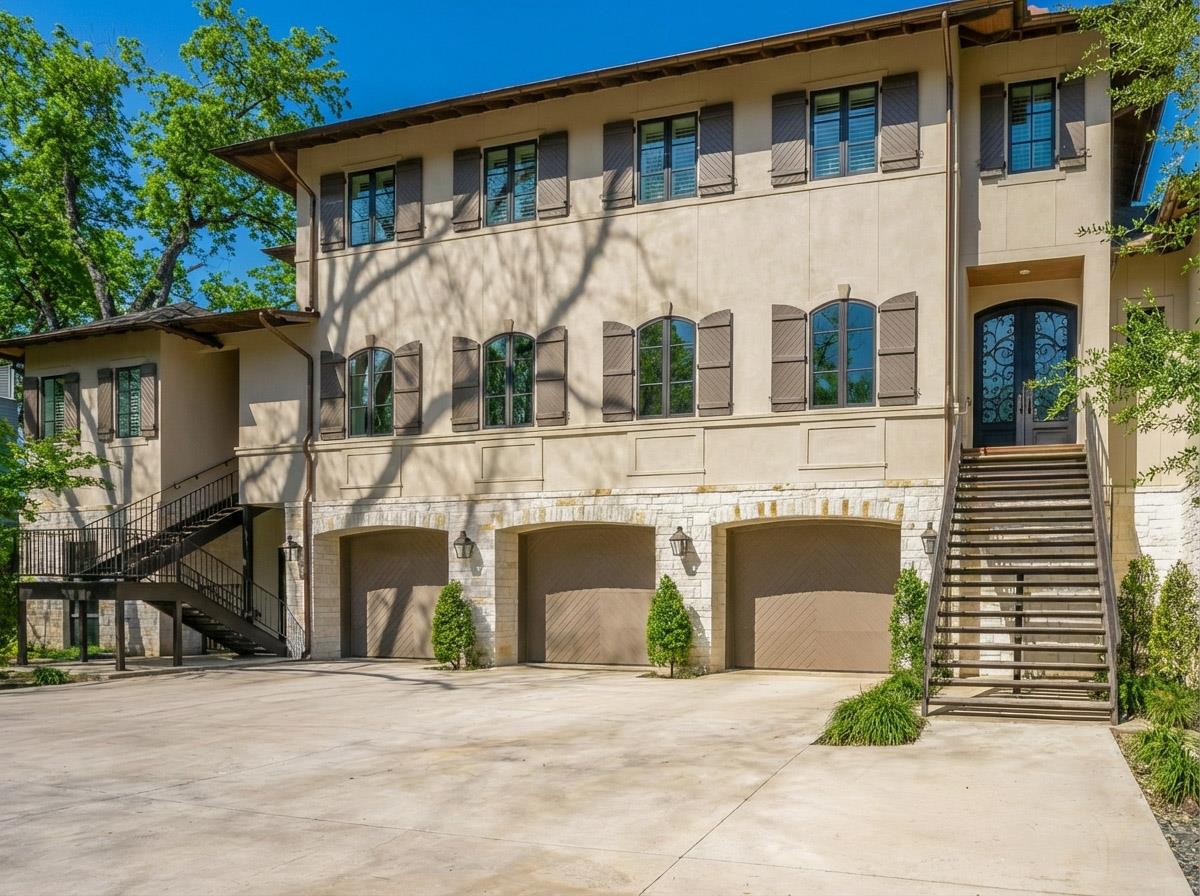 Image 8 of 38 For 232 Laguna Rio