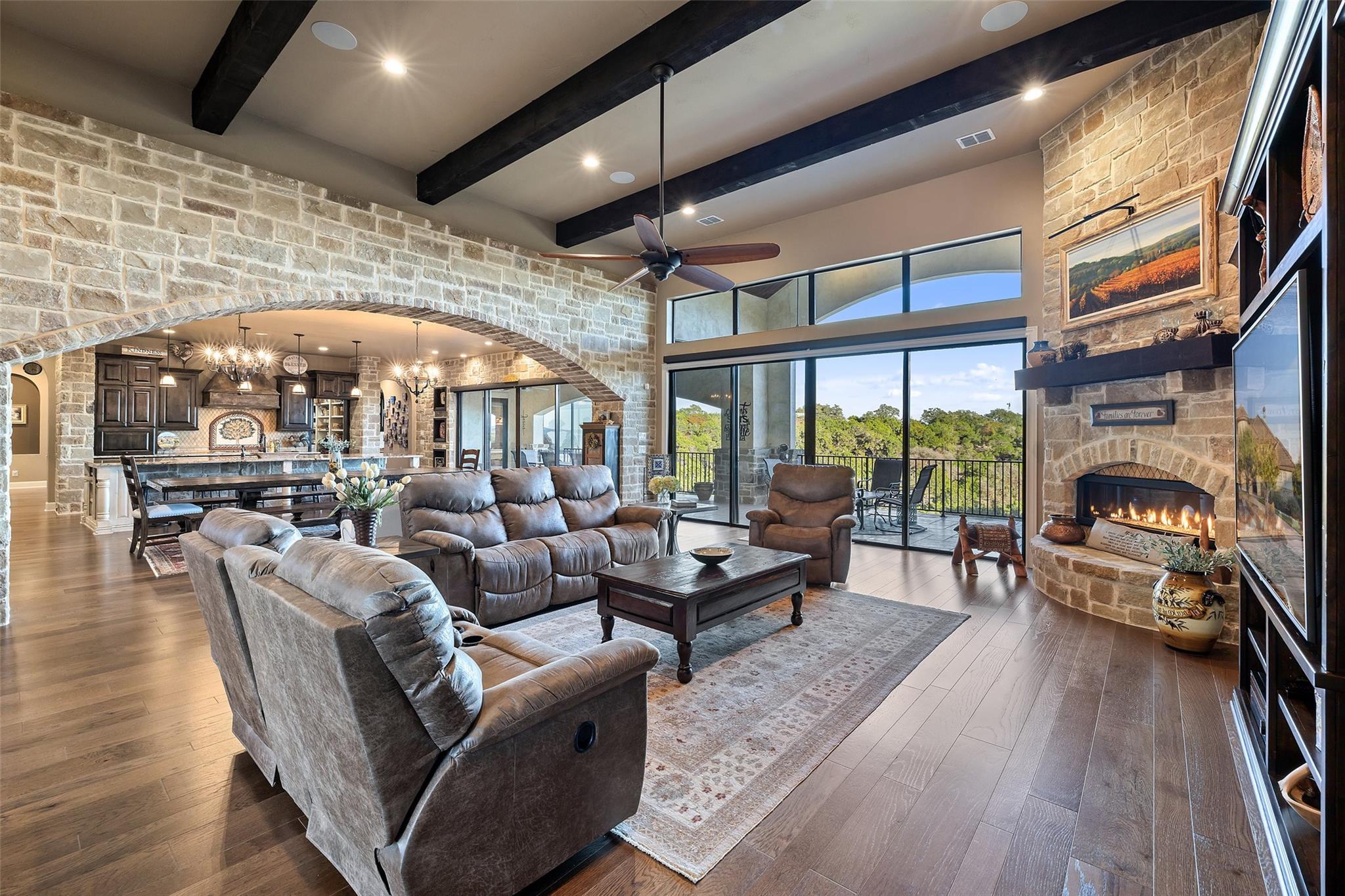 Image 9 of 40 For 1039 Bluewater Pl