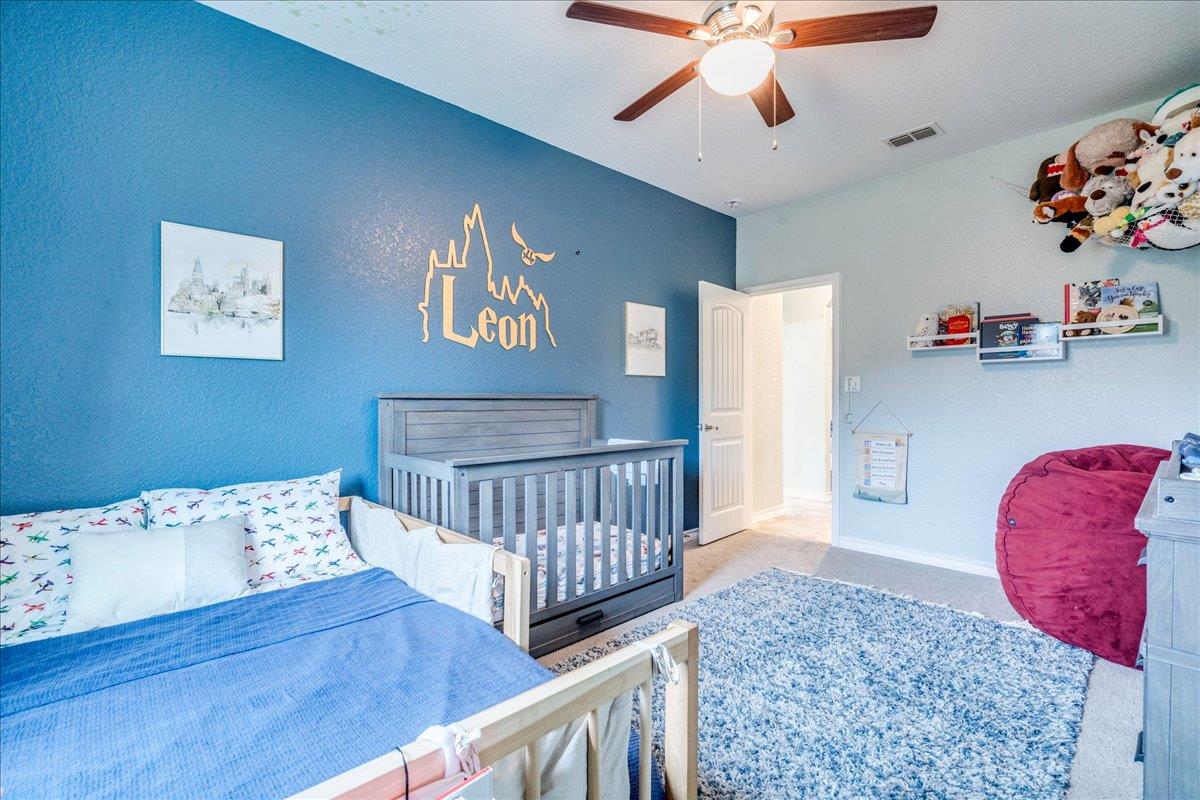 Image 27 of 40 For 1033 Castleway Rd