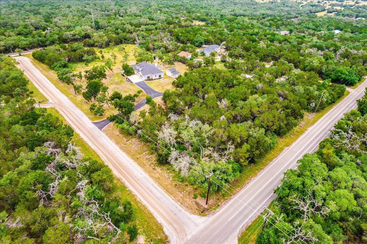 Image 3 of 40 For 1033 Castleway Rd