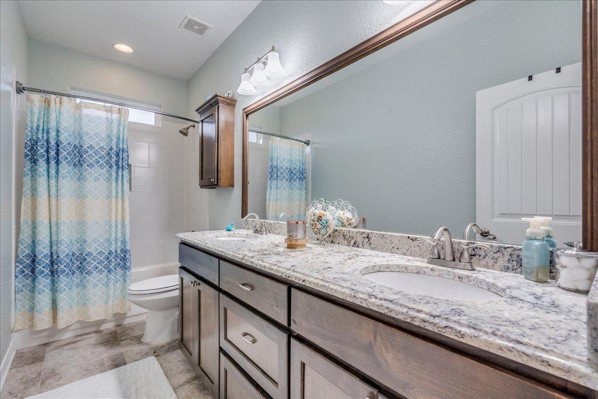 Image 30 of 40 For 1033 Castleway Rd