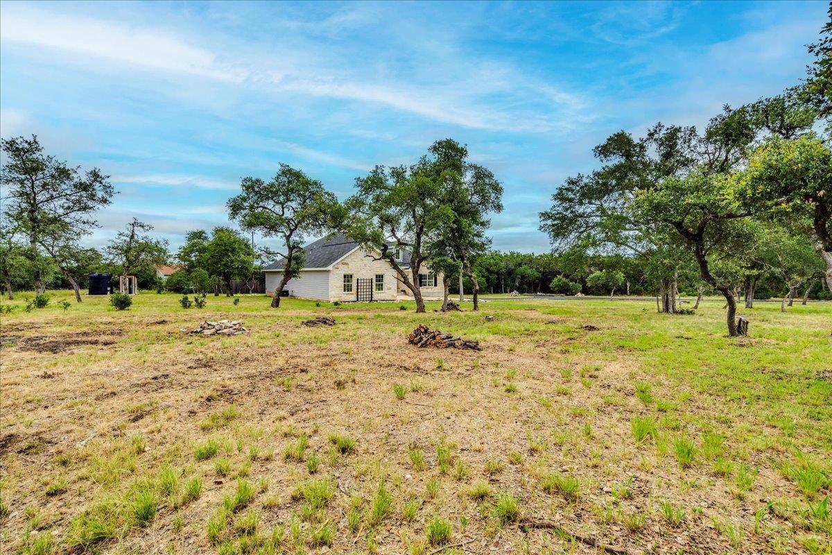 Image 8 of 40 For 1033 Castleway Rd