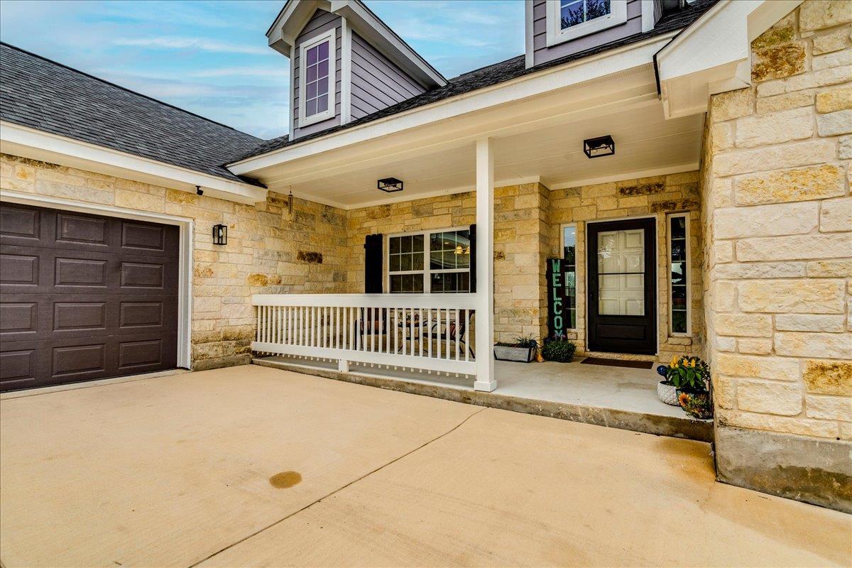 Image 9 of 40 For 1033 Castleway Rd