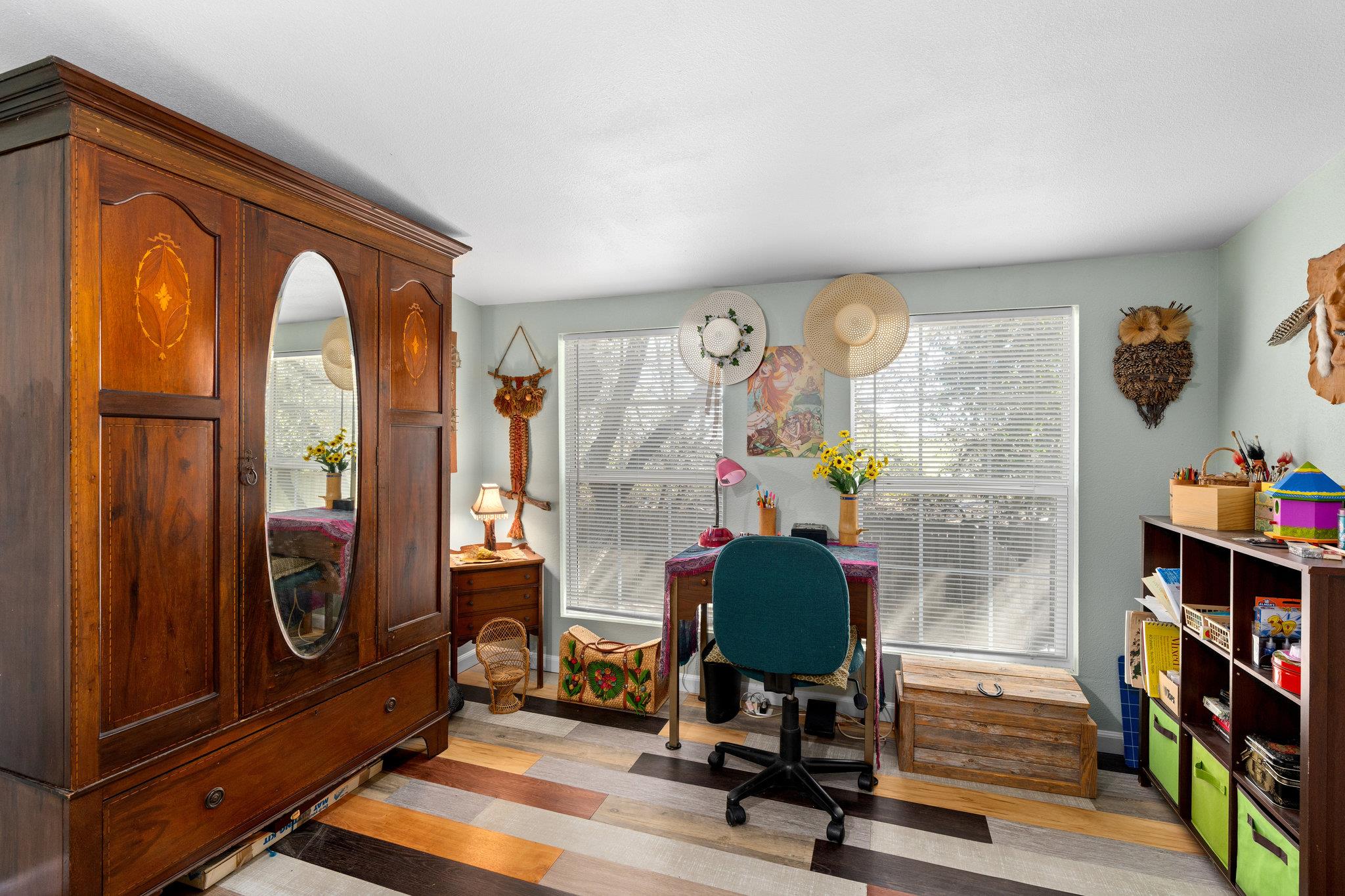 Image 11 of 27 For 652 Tamarack Dr Dr