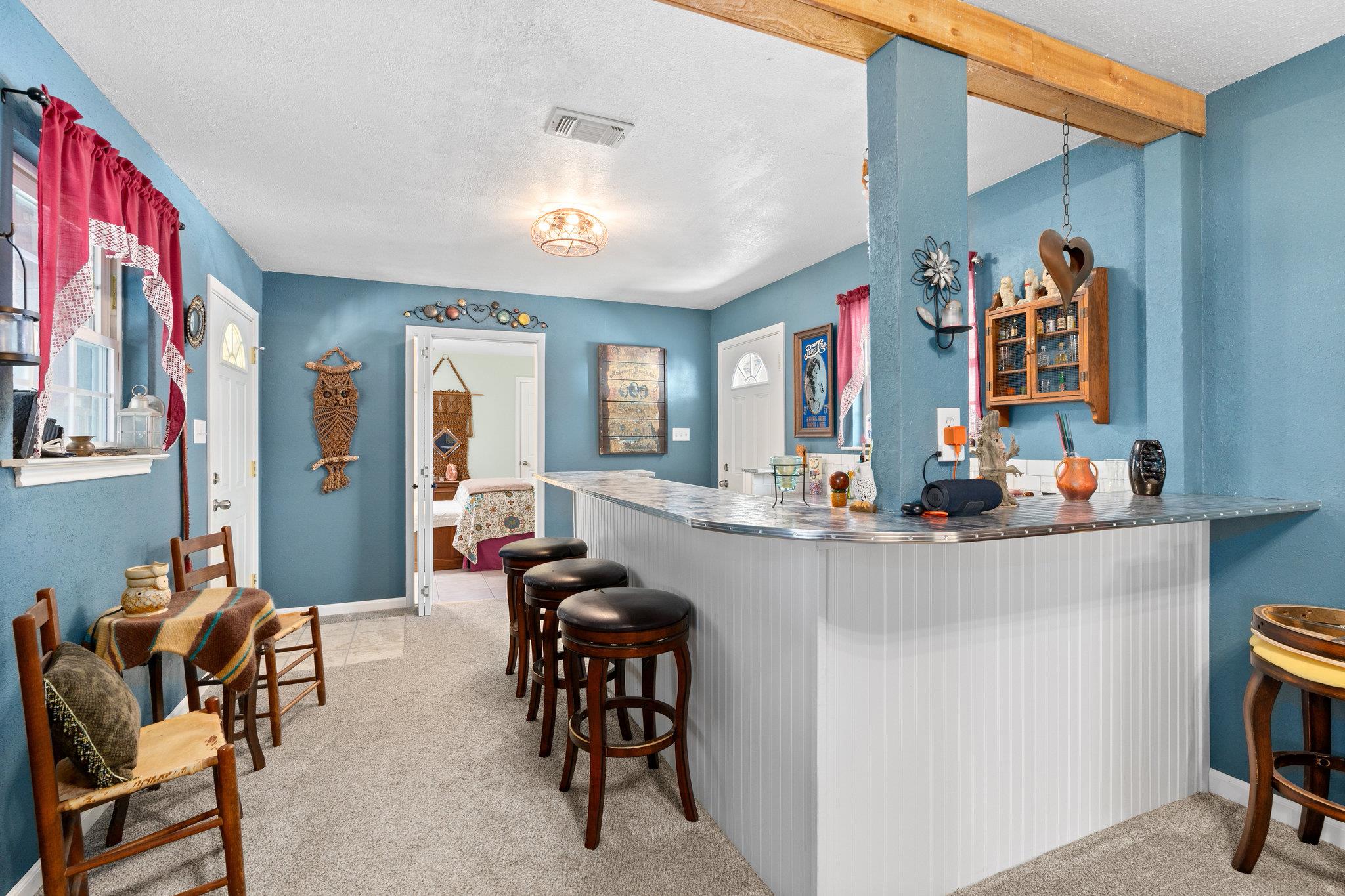 Image 18 of 27 For 652 Tamarack Dr Dr