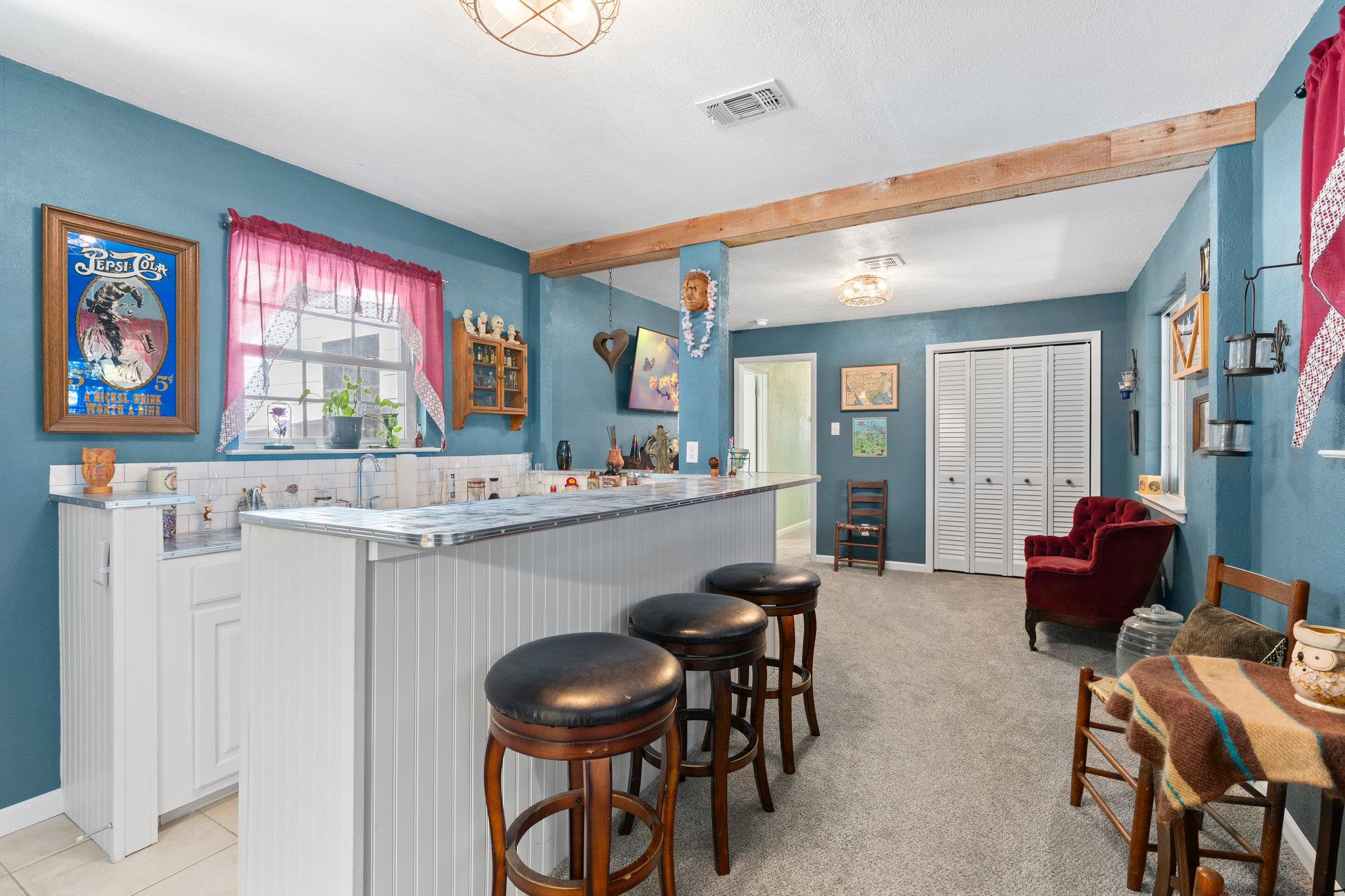 Image 19 of 27 For 652 Tamarack Dr Dr