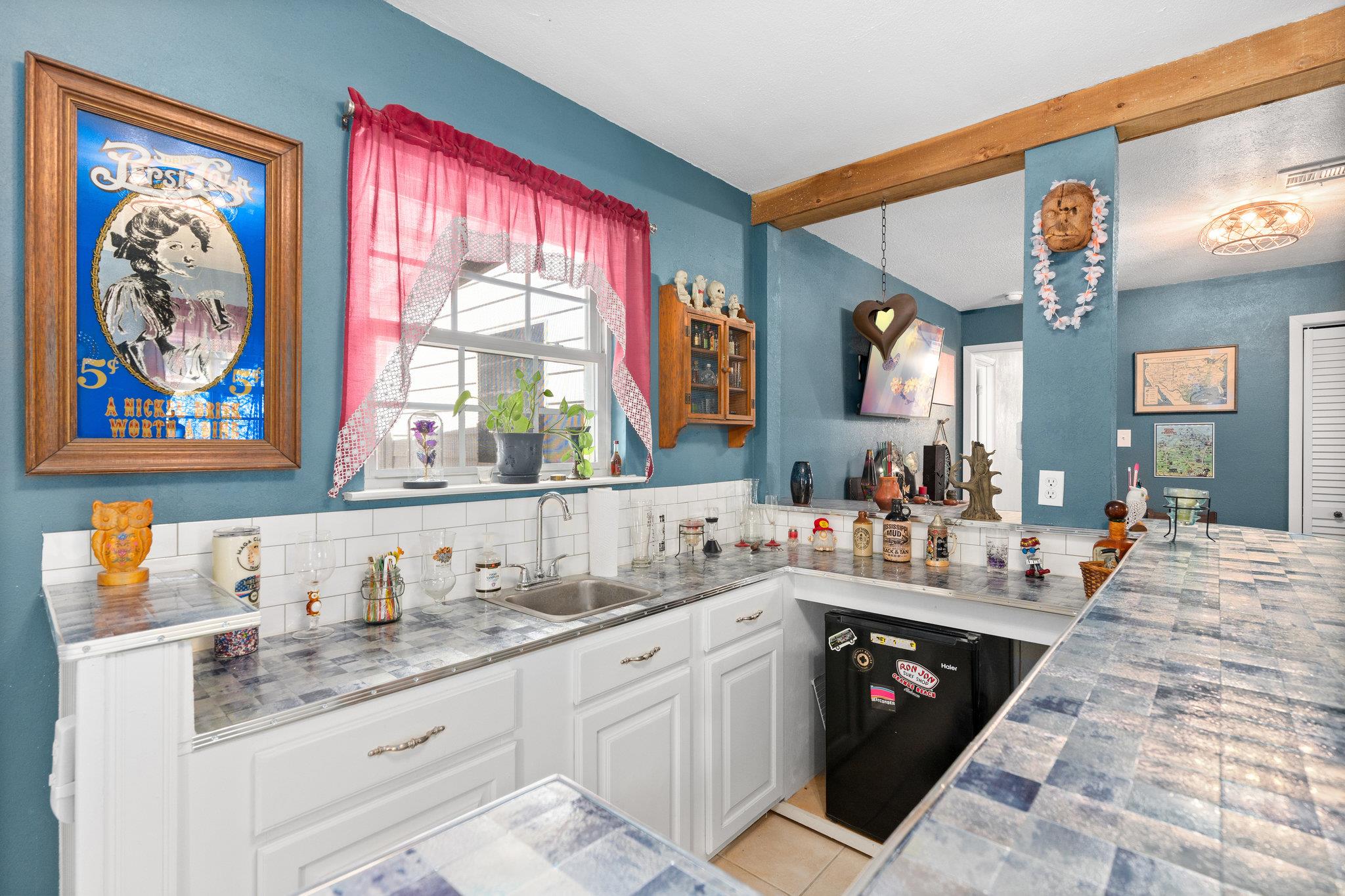 Image 20 of 27 For 652 Tamarack Dr Dr