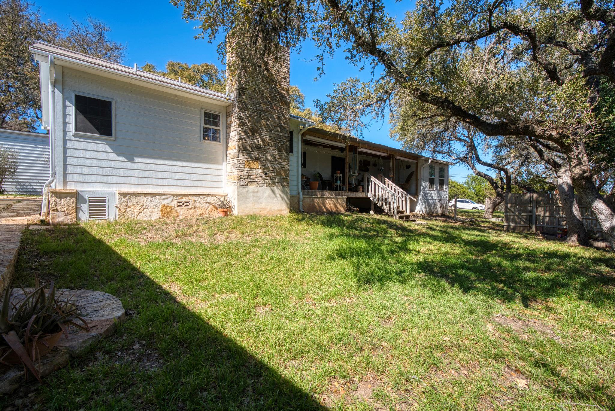 Image 26 of 27 For 652 Tamarack Dr Dr