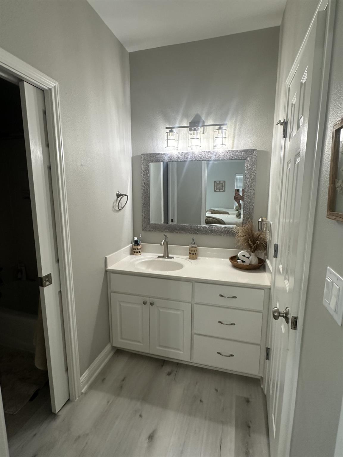 Image 17 of 38 For 113 Tarpon Ct