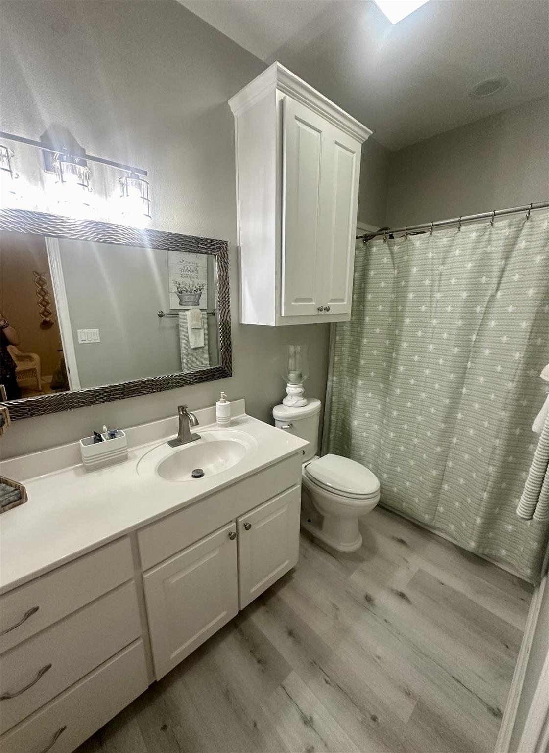 Image 22 of 38 For 113 Tarpon Ct