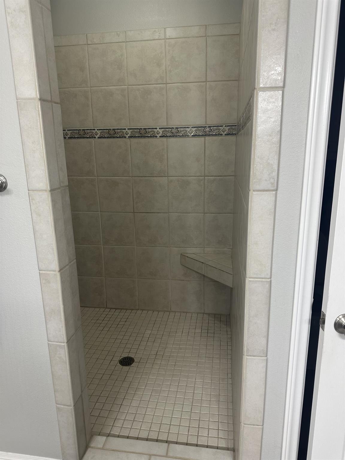 Image 24 of 38 For 113 Tarpon Ct