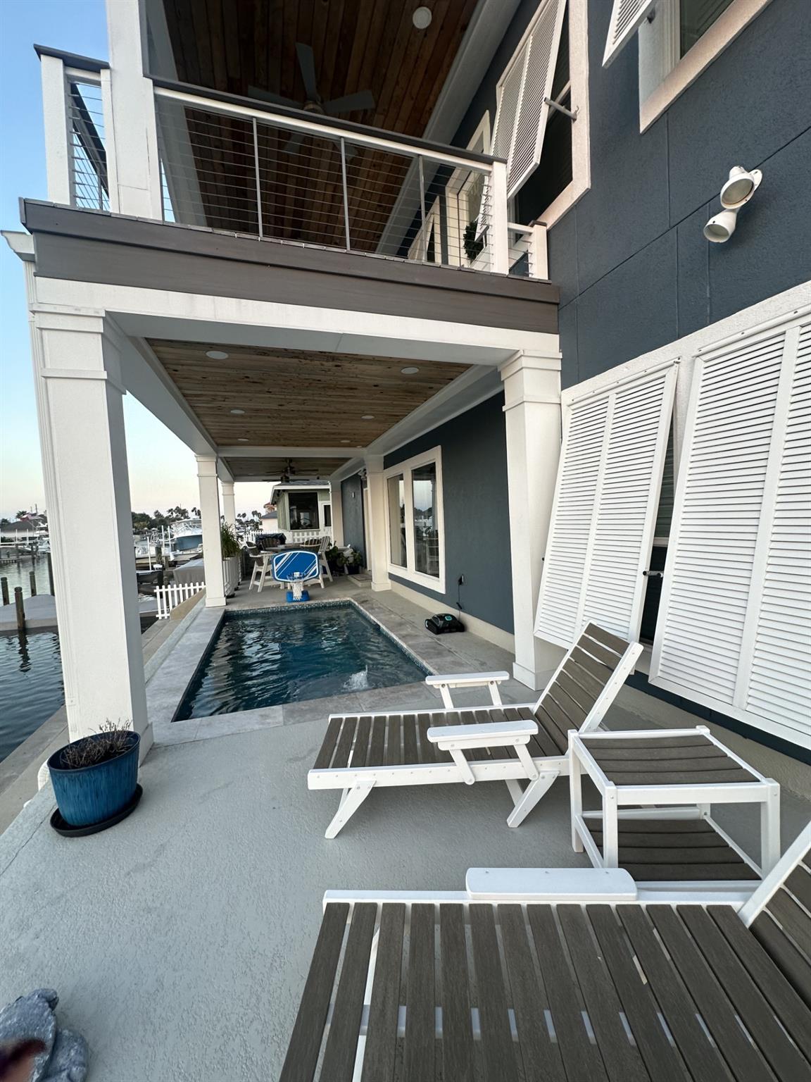 Image 30 of 38 For 113 Tarpon Ct