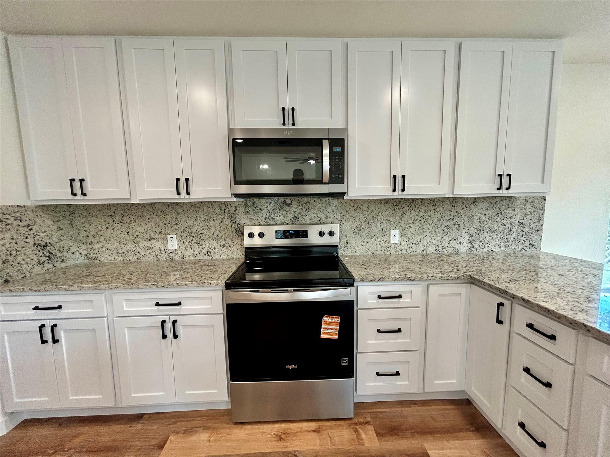 Image 15 of 39 For 1127 Greenhill Dr