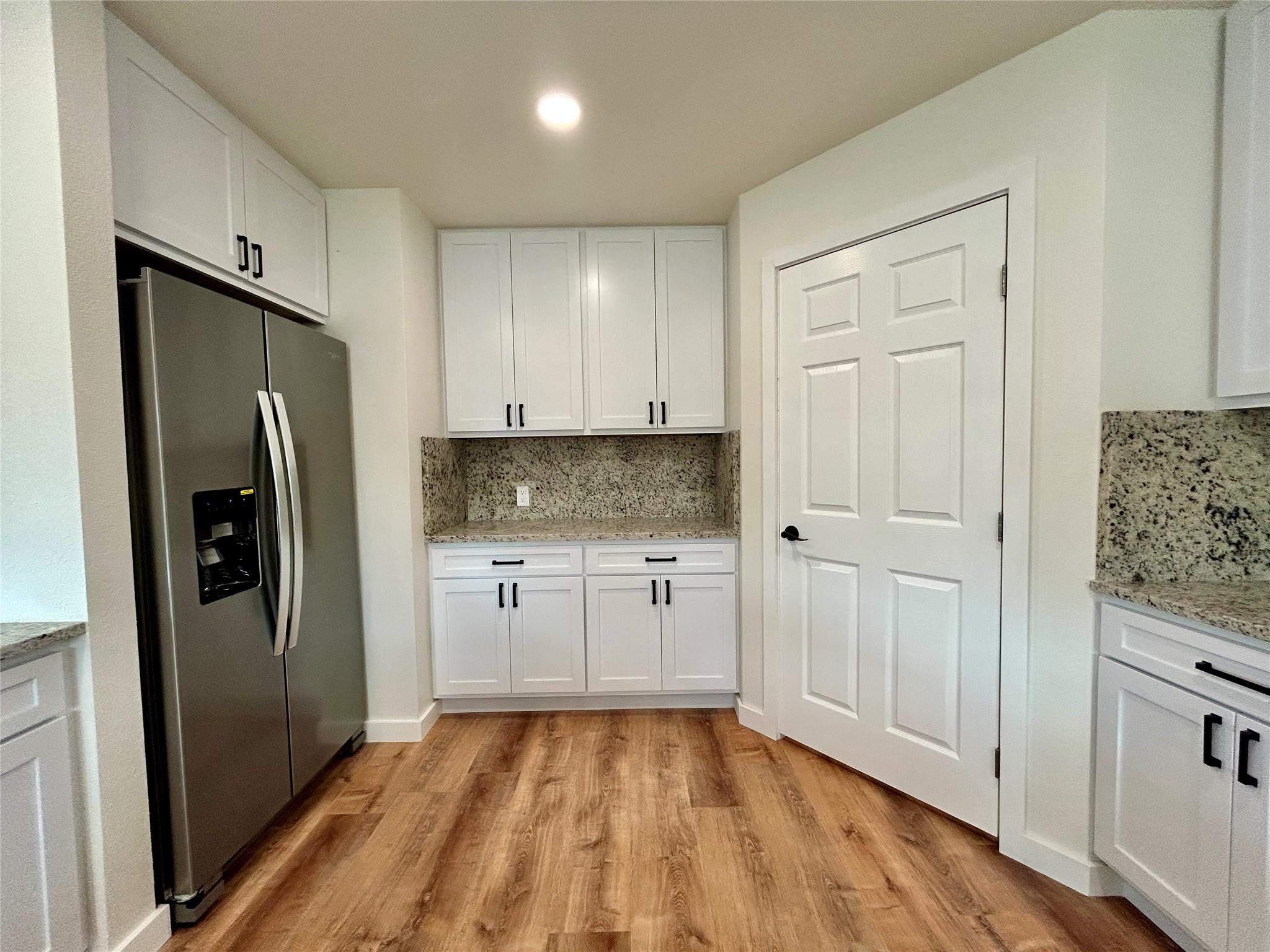 Image 18 of 39 For 1127 Greenhill Dr