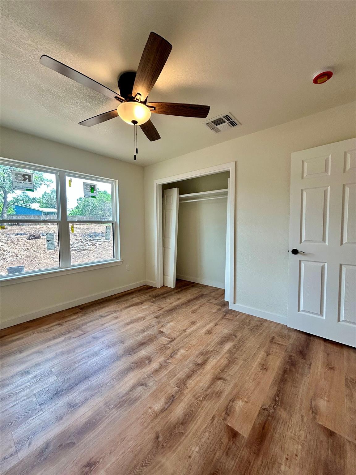 Image 23 of 39 For 1127 Greenhill Dr