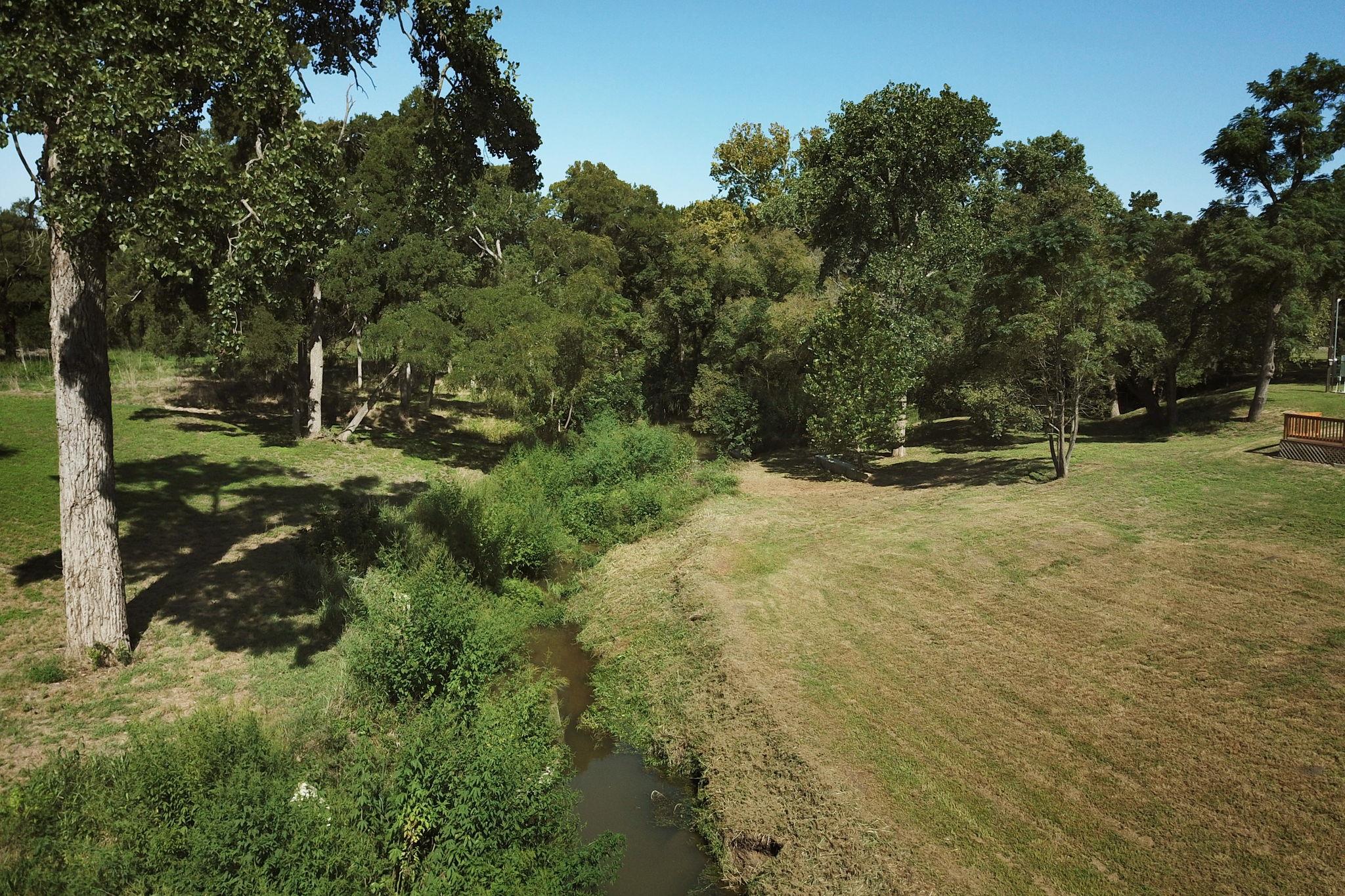 Image 9 of 13 For 11910 Fm 1660