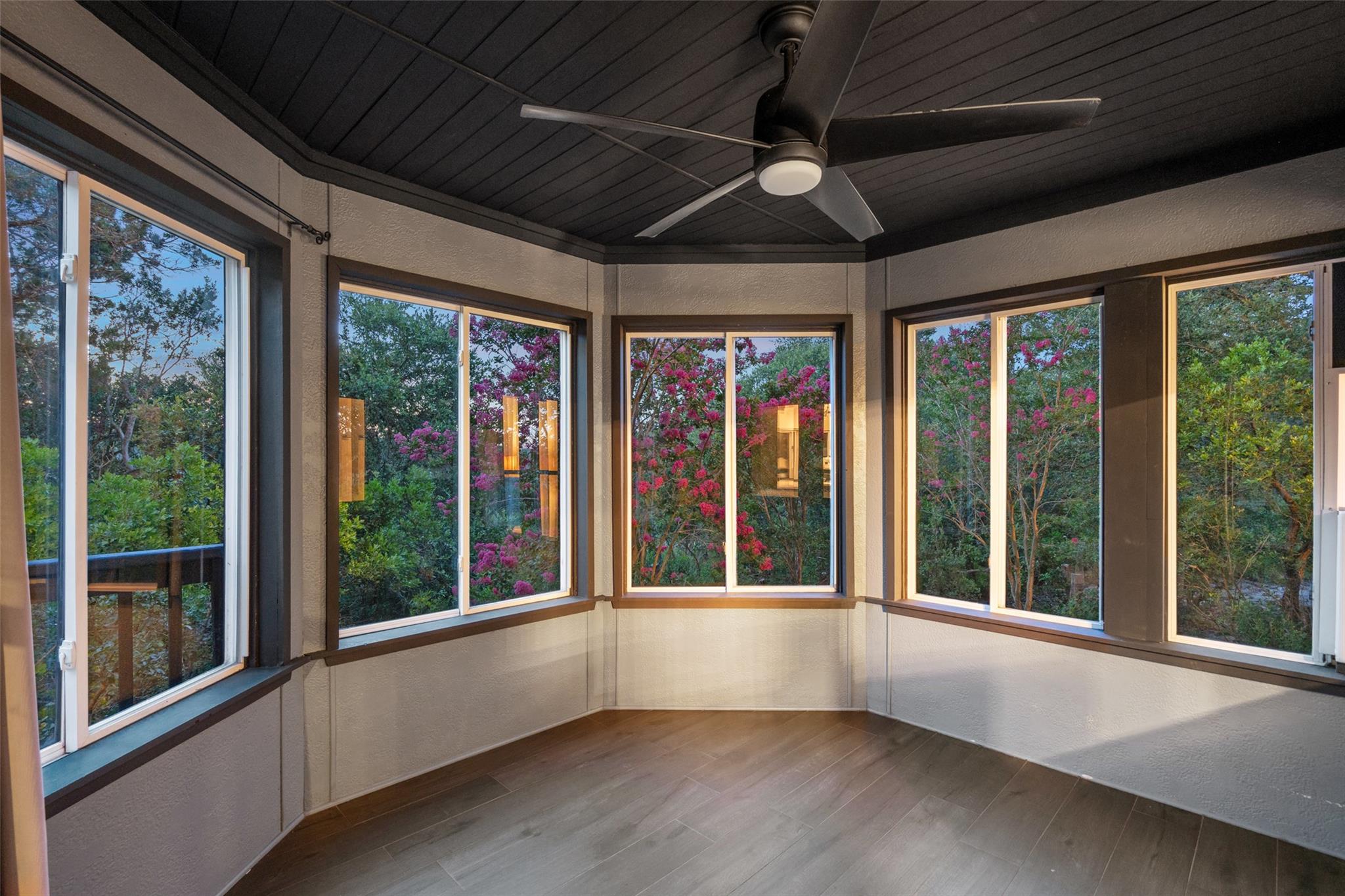 Image 26 of 40 For 388 Survista Ln