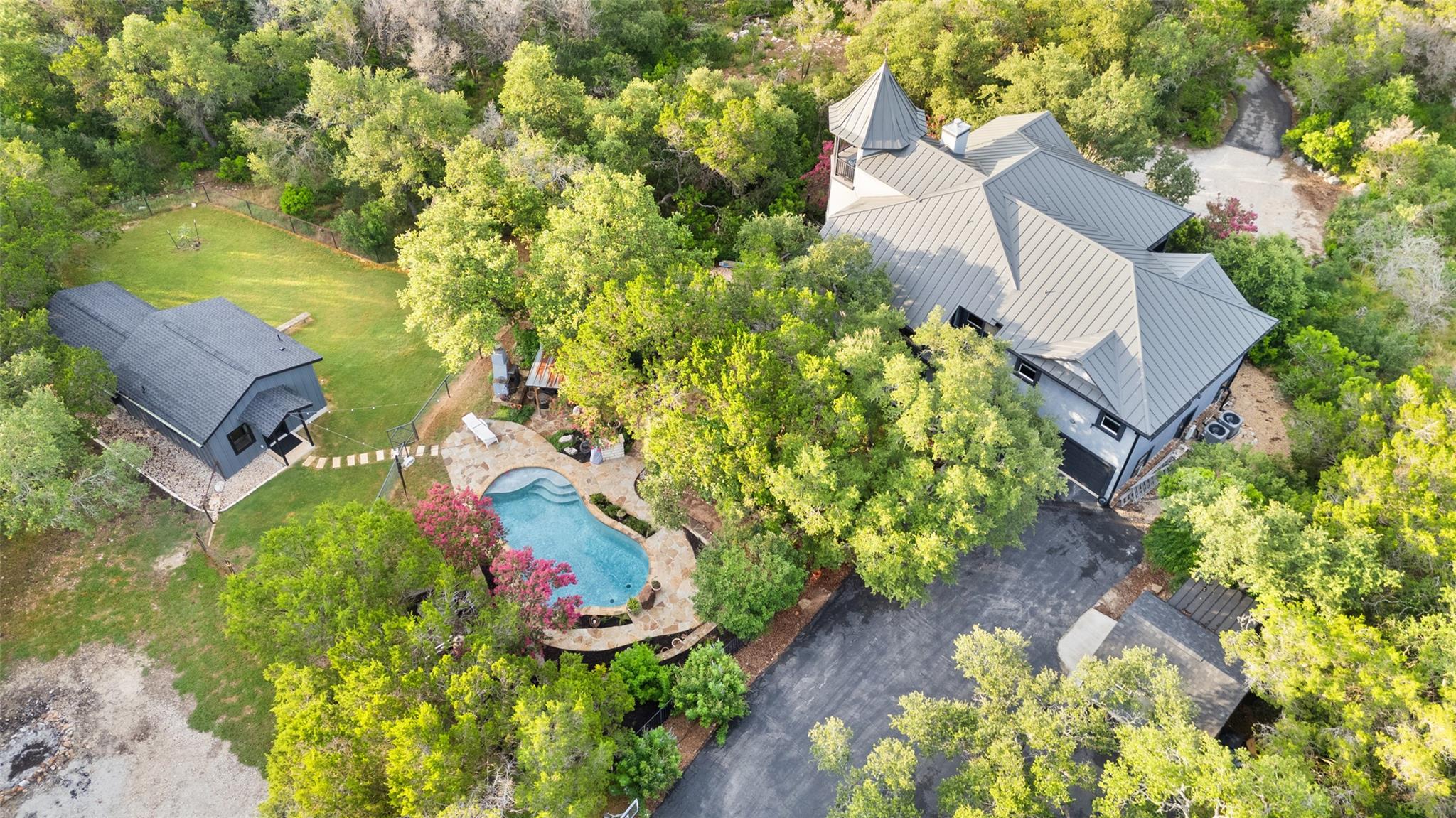 Image 29 of 40 For 388 Survista Ln