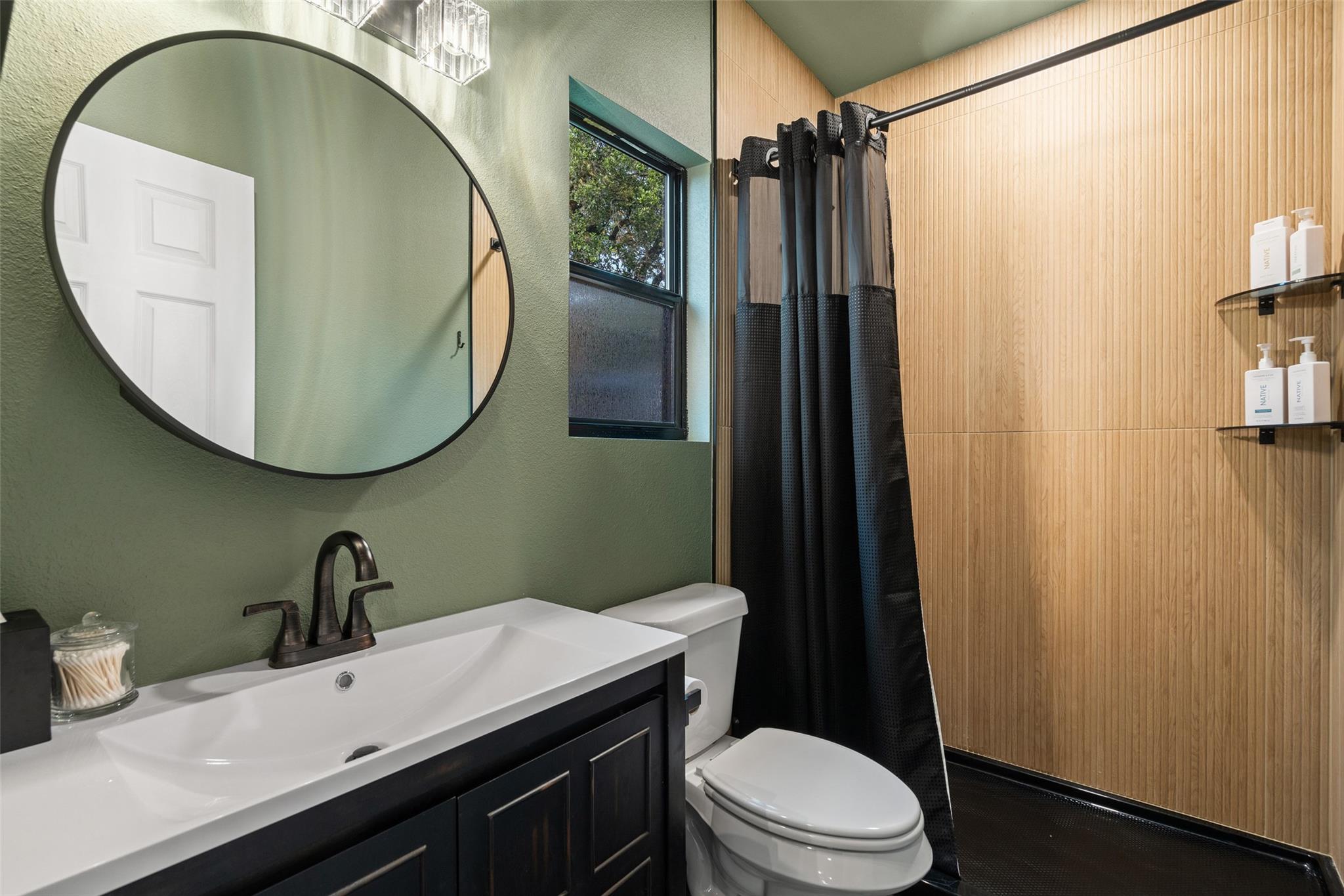 Image 37 of 40 For 388 Survista Ln