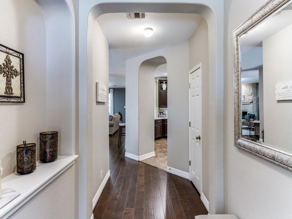 Image 3 of 26 For 737 San Gabriel Loop