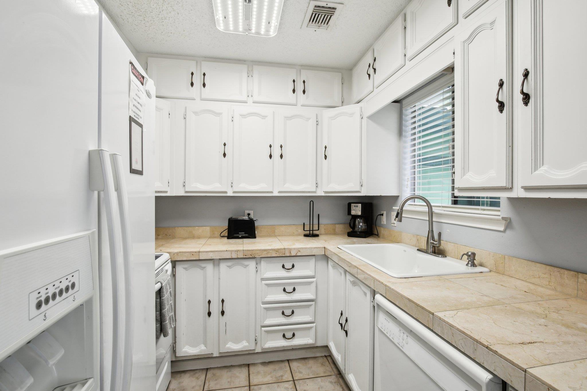 Image 10 of 35 For 1890 Ponderosa Dr