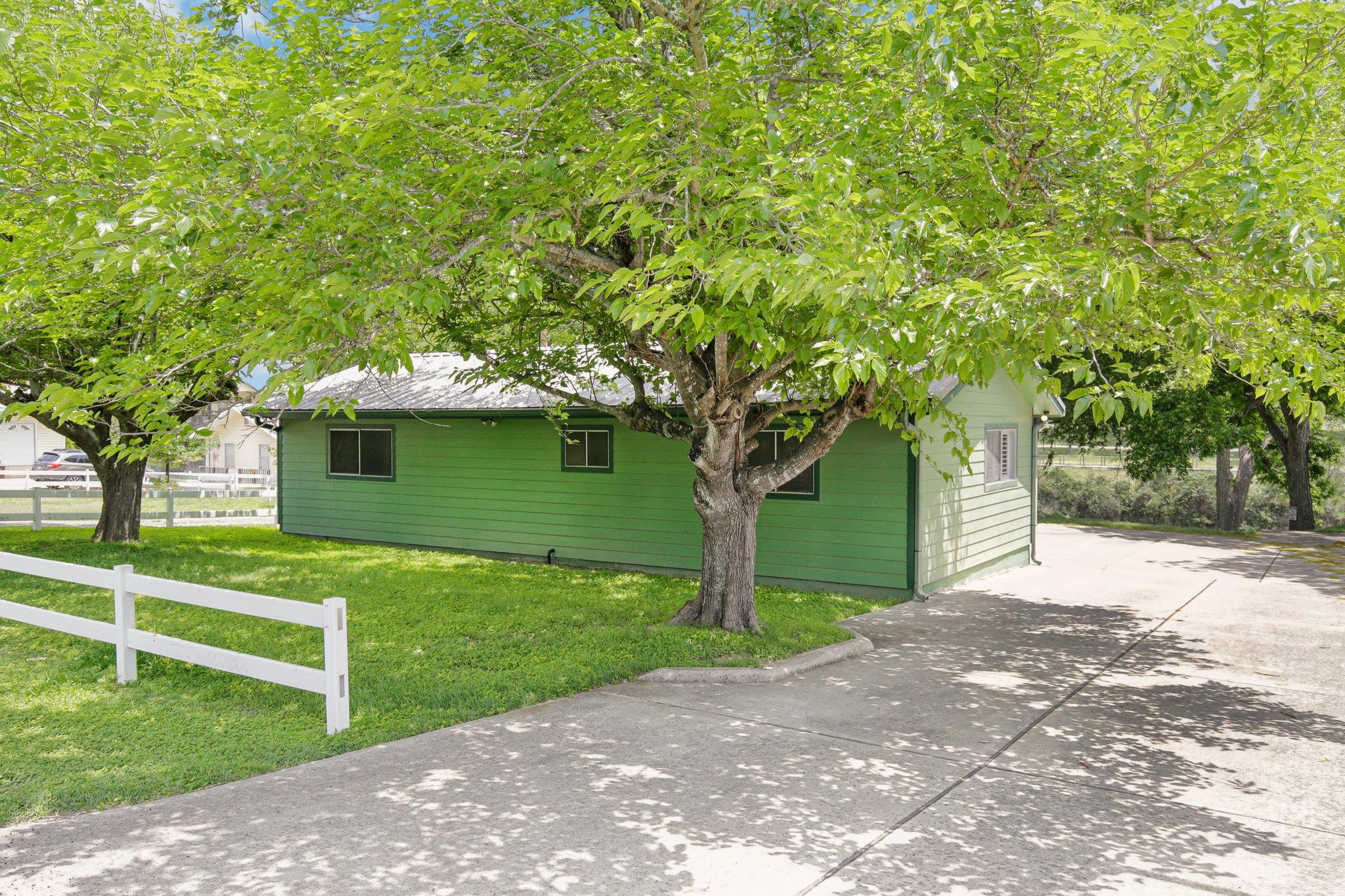 Image 33 of 35 For 1890 Ponderosa Dr