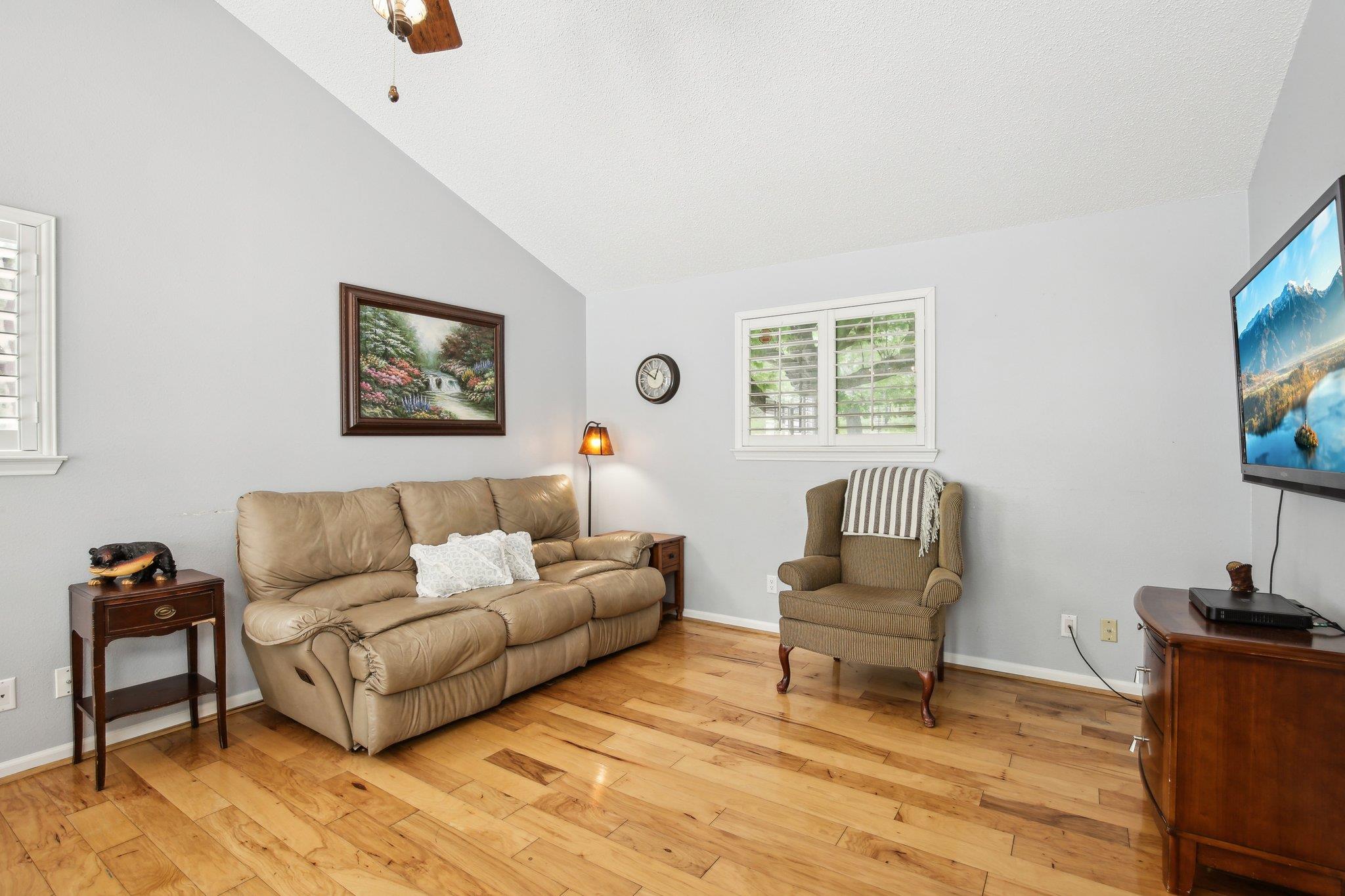 Image 8 of 35 For 1890 Ponderosa Dr