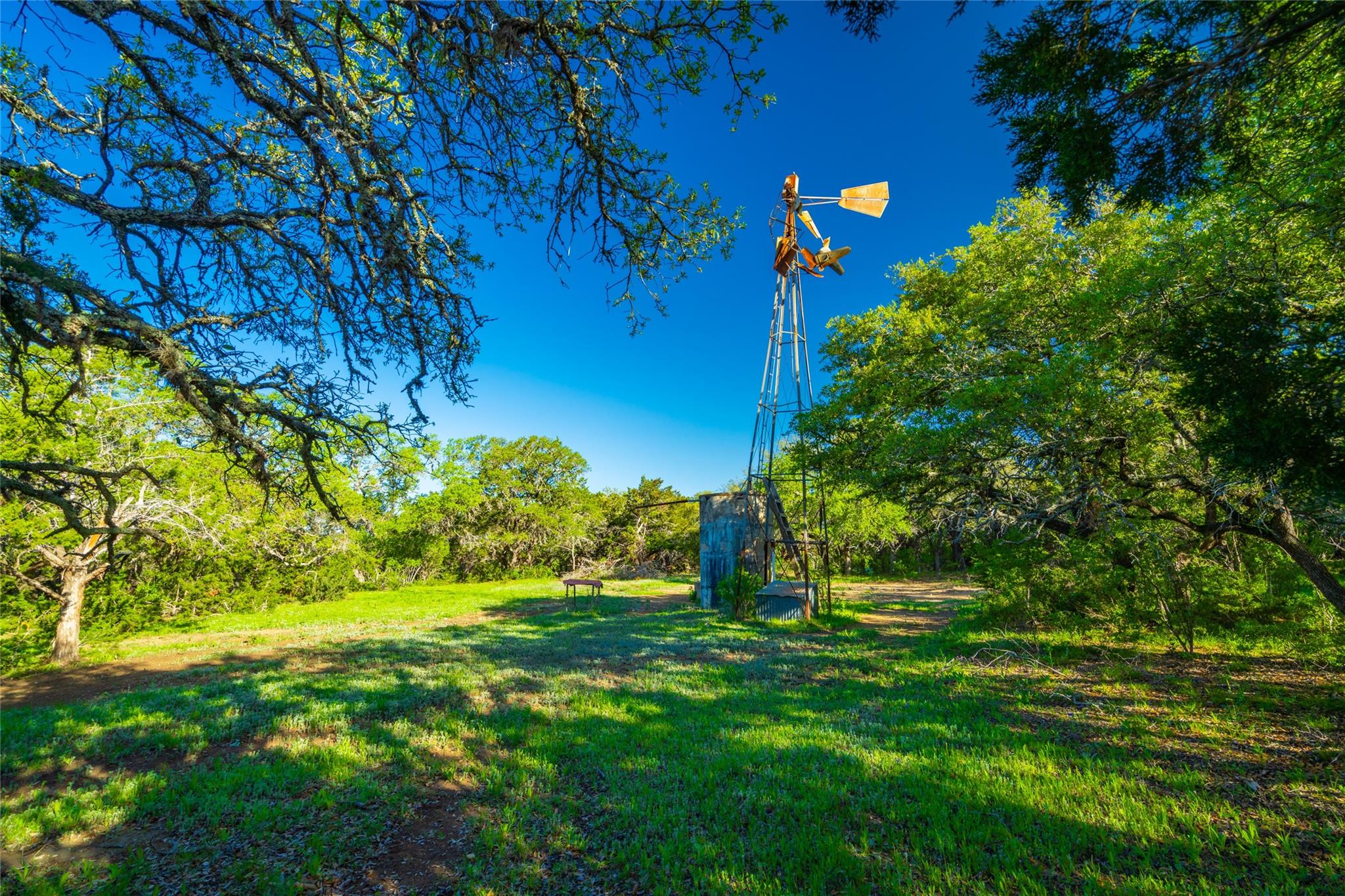 Image 17 of 39 For 892 Baird Ranch Rd