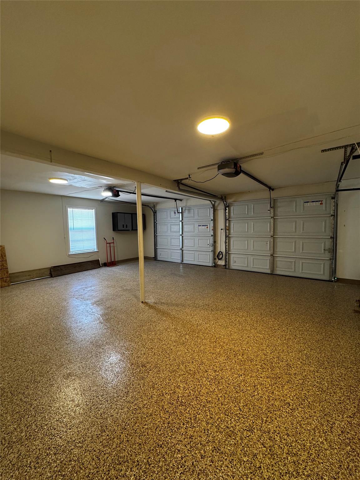 Image 30 of 40 For 231 Vip Dr 