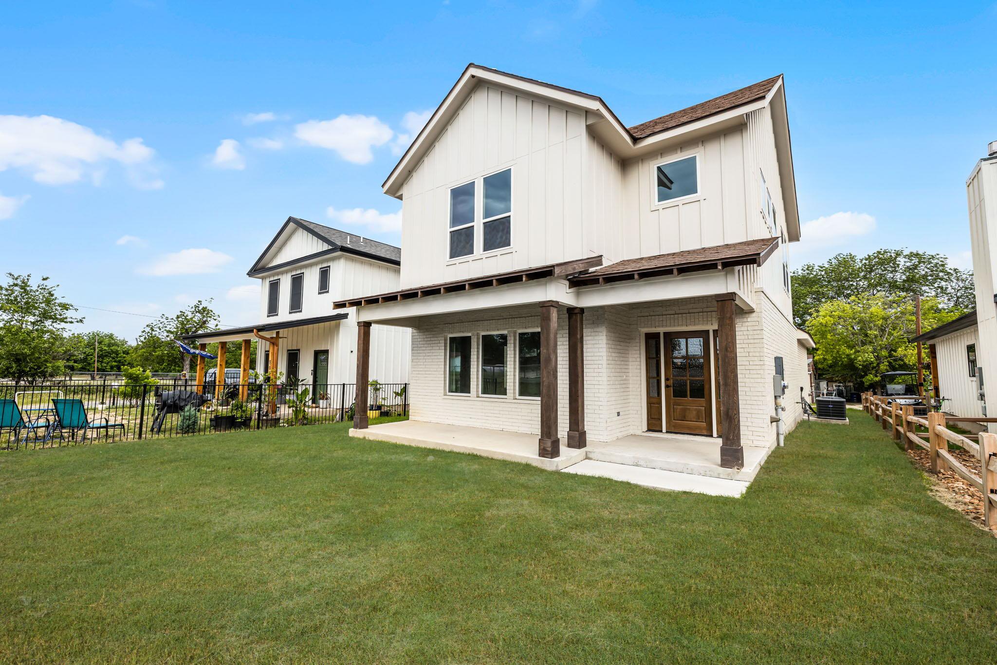 Details for 182 Torrey St, New Braunfels, TX 78130