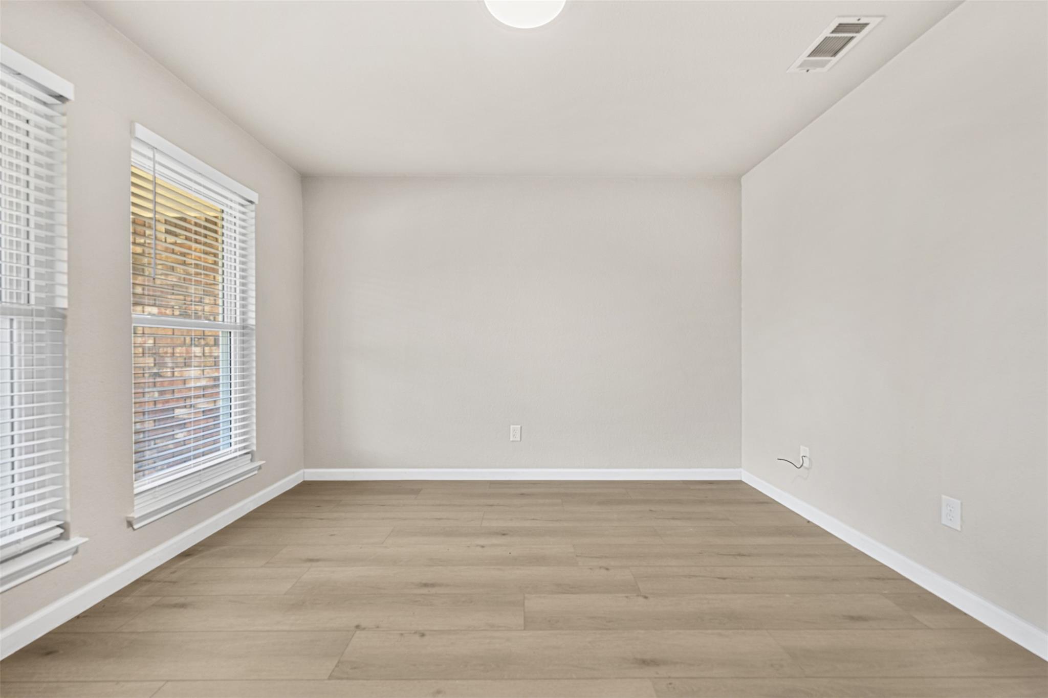 Image 7 of 30 For 1129 Mildred Lee Ln